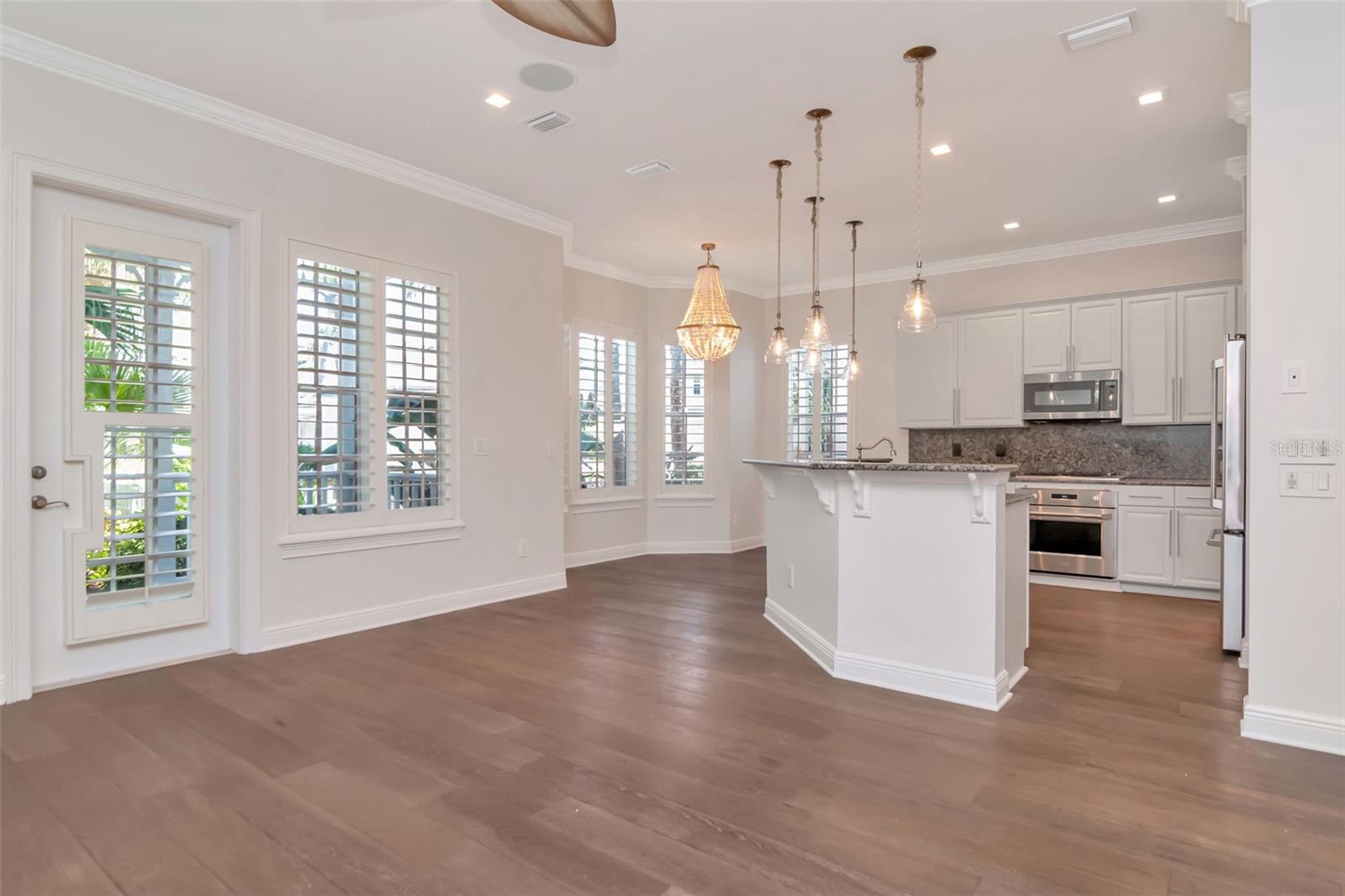 Image 10 of 83 For 947 Hemingway Circle