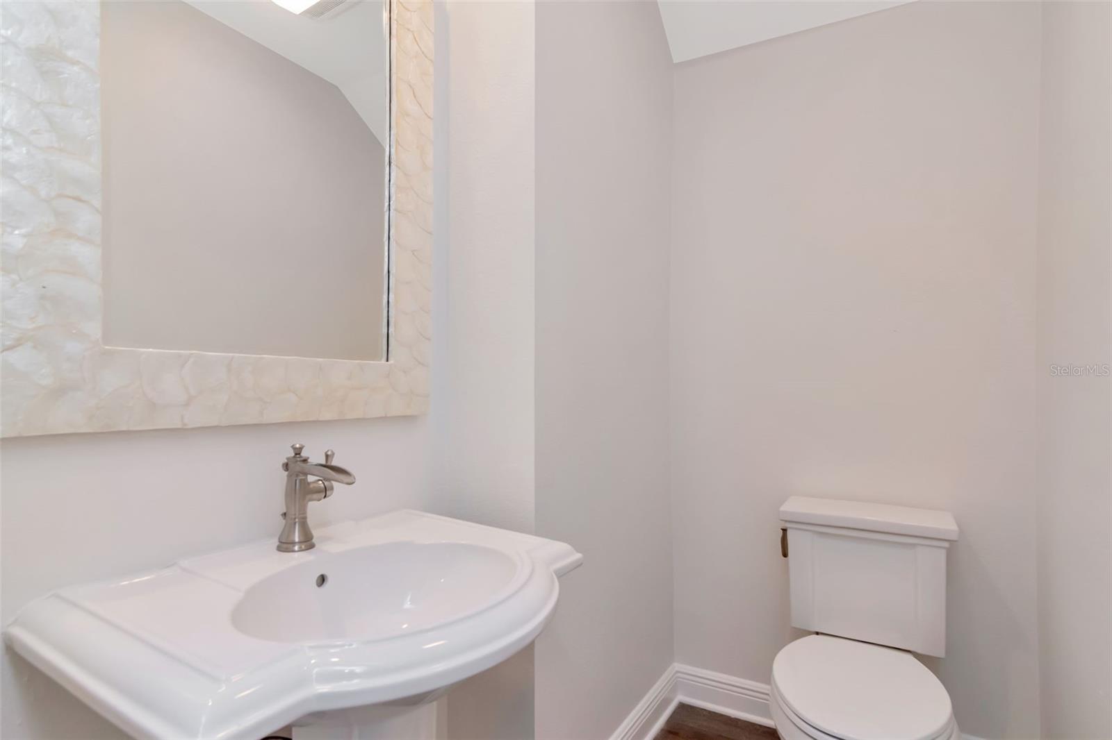 Image 20 of 83 For 947 Hemingway Circle