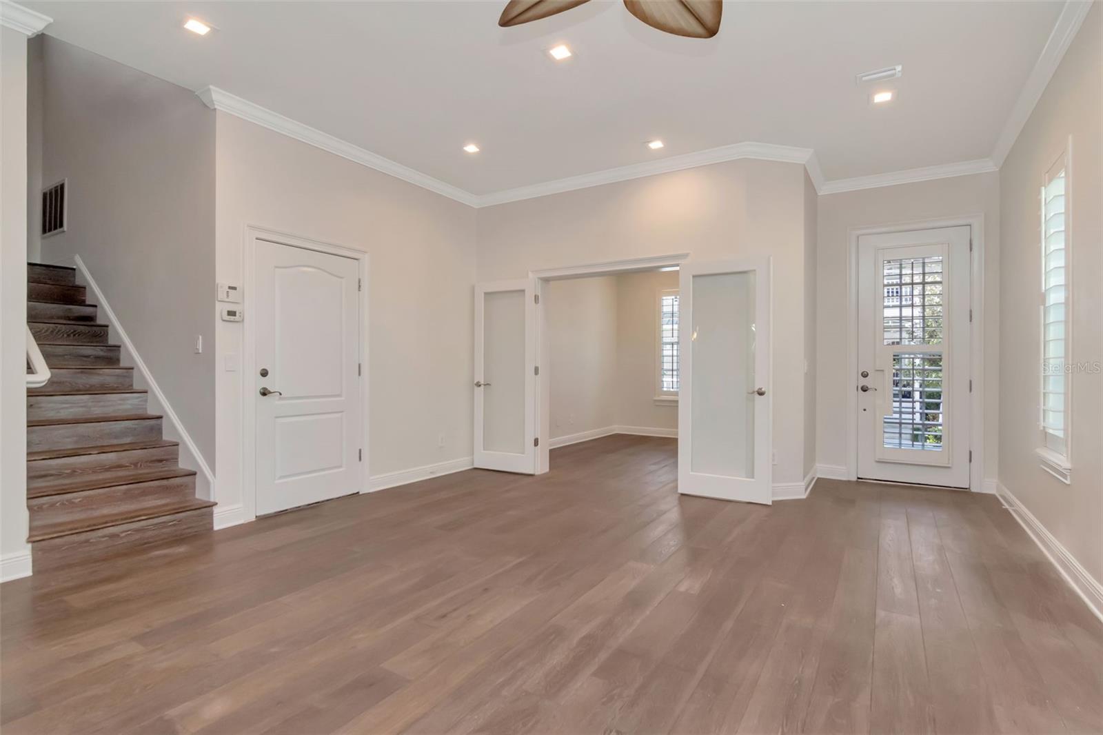 Image 3 of 83 For 947 Hemingway Circle