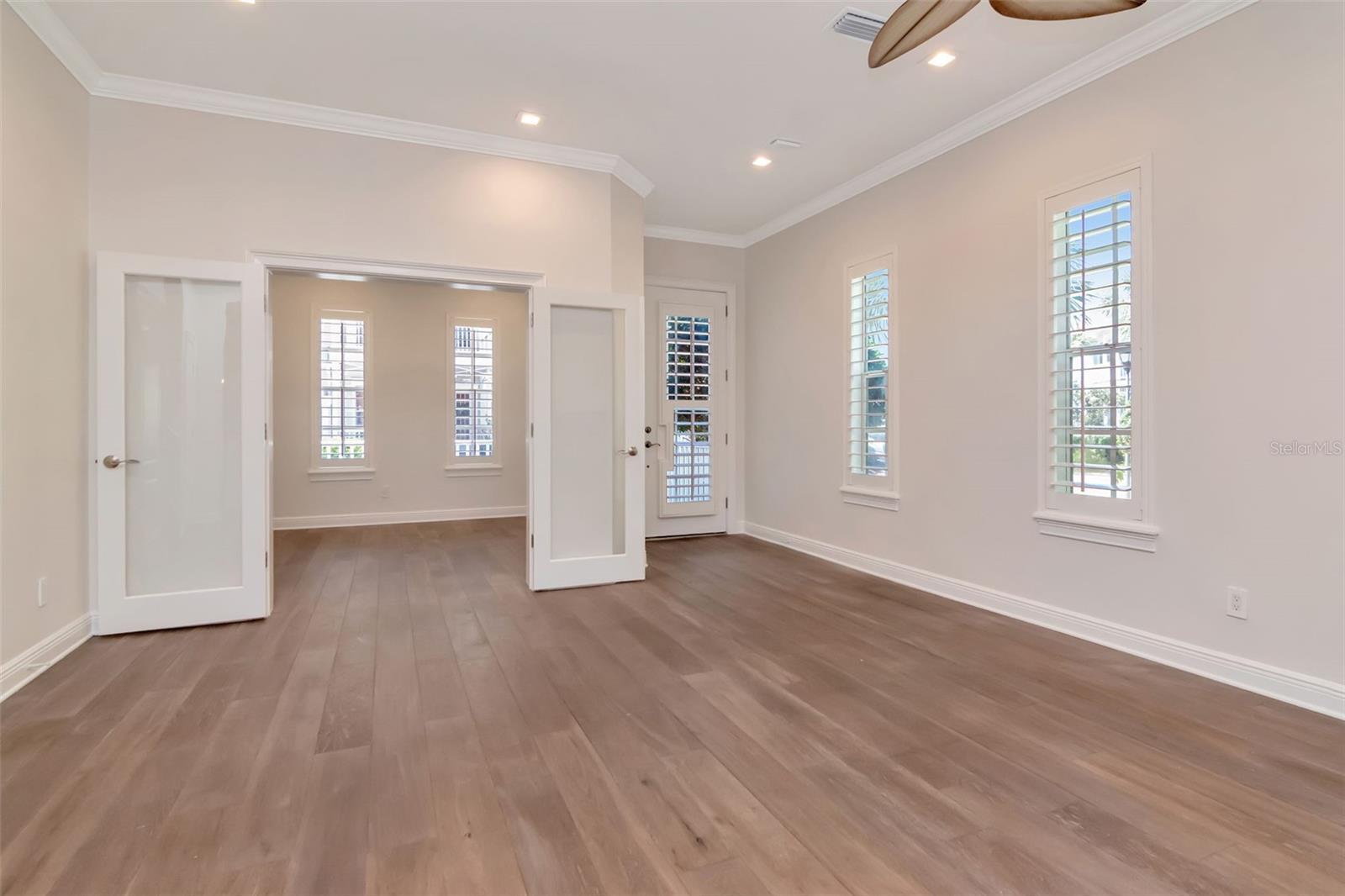 Image 4 of 83 For 947 Hemingway Circle