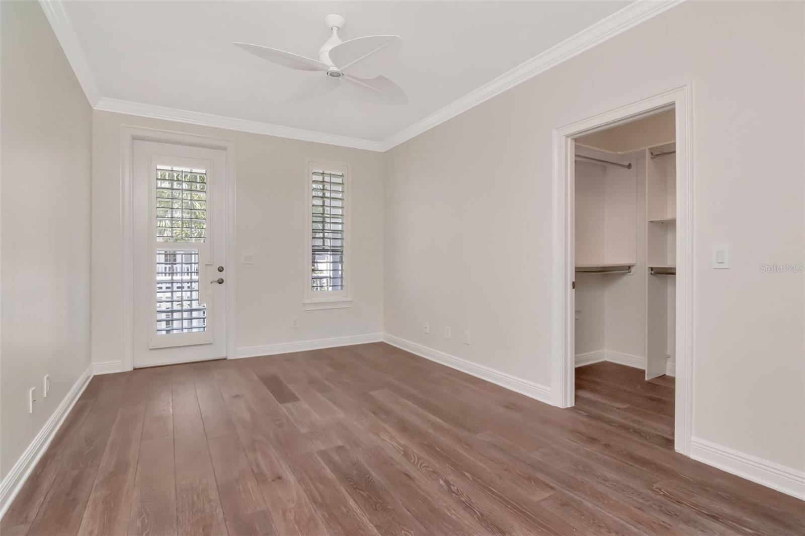 Image 42 of 83 For 947 Hemingway Circle