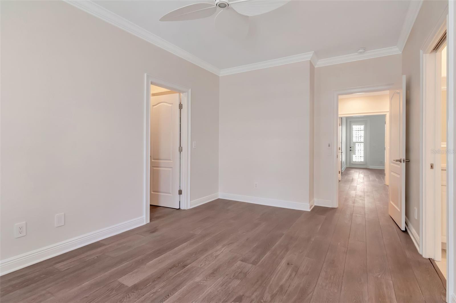 Image 43 of 83 For 947 Hemingway Circle