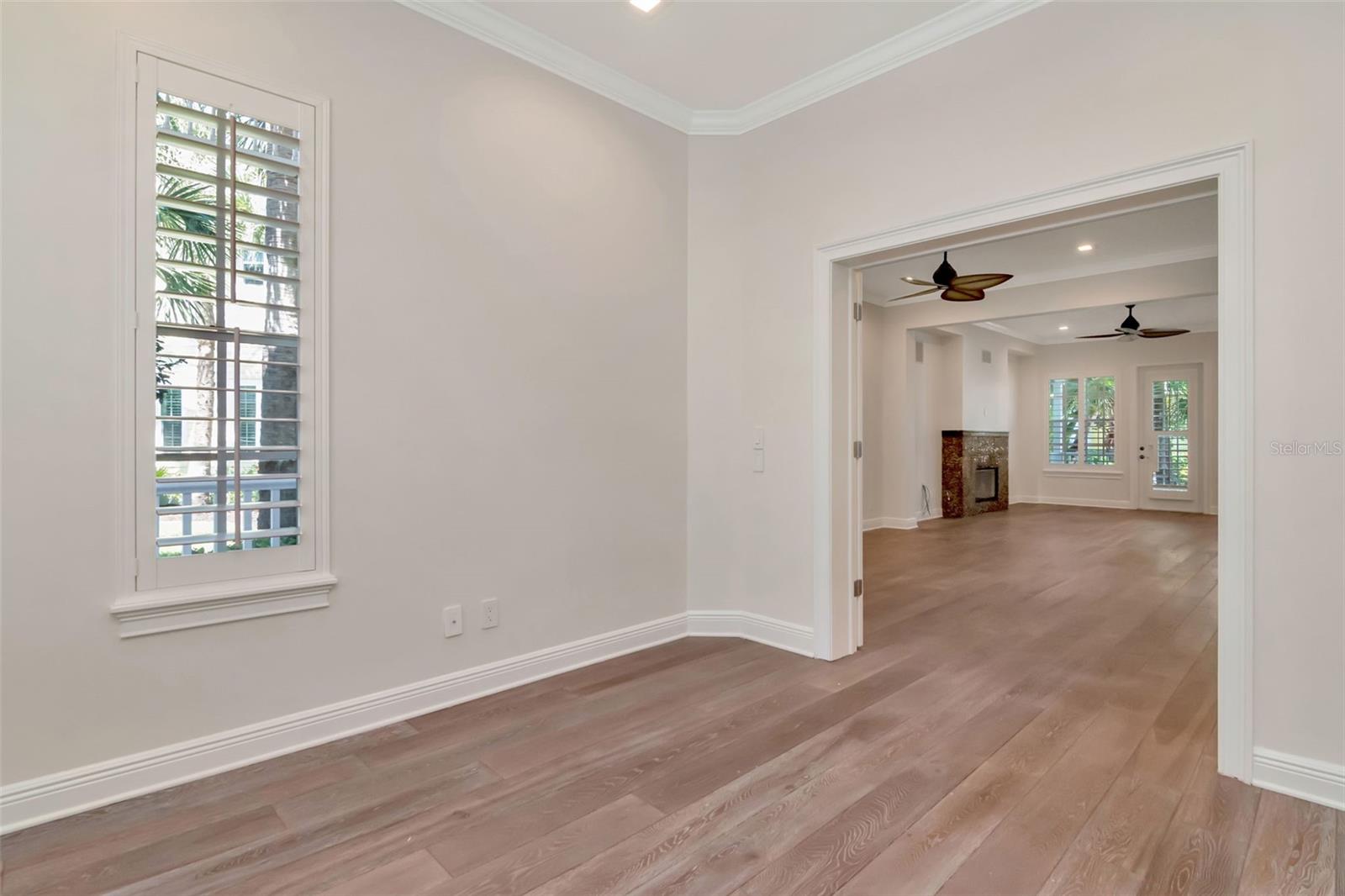 Image 7 of 83 For 947 Hemingway Circle