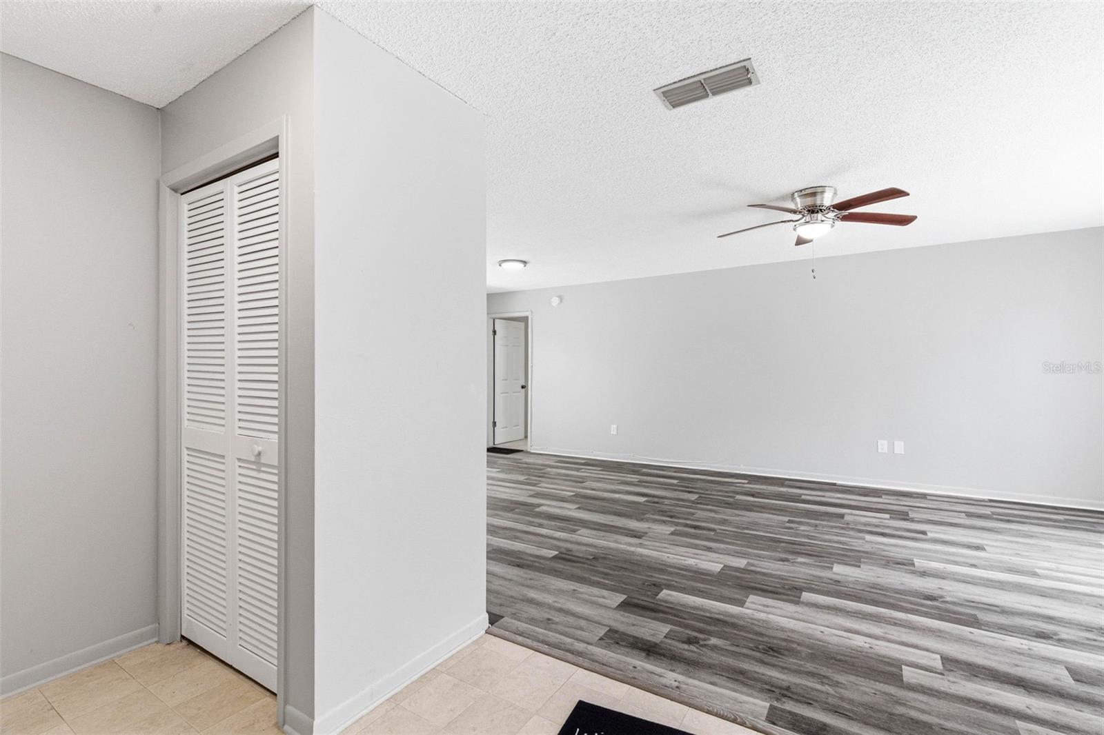 Image 20 of 56 For 15925 Crying Wind Drive