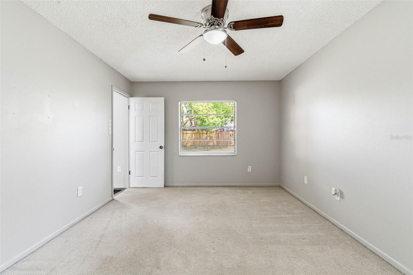 Image 28 of 56 For 15925 Crying Wind Drive