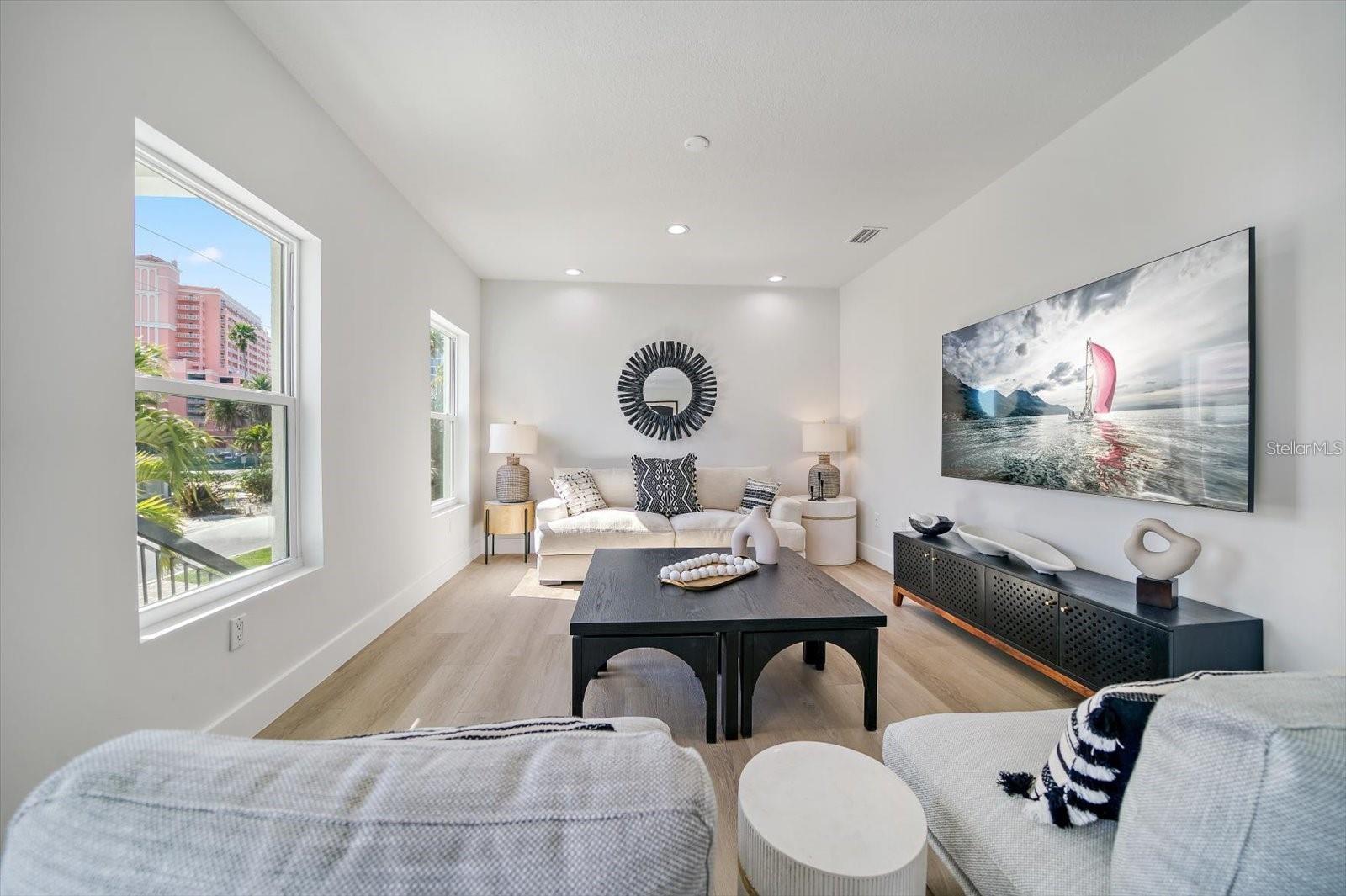 Image 25 of 91 For 116 Devon Drive