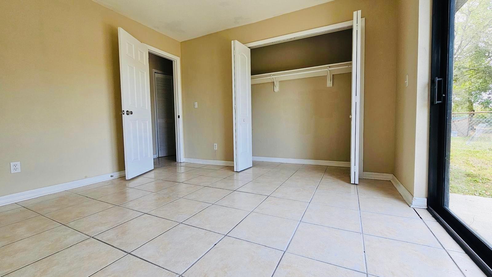 Image 11 of 17 For 3026 Santa Barbara Boulevard