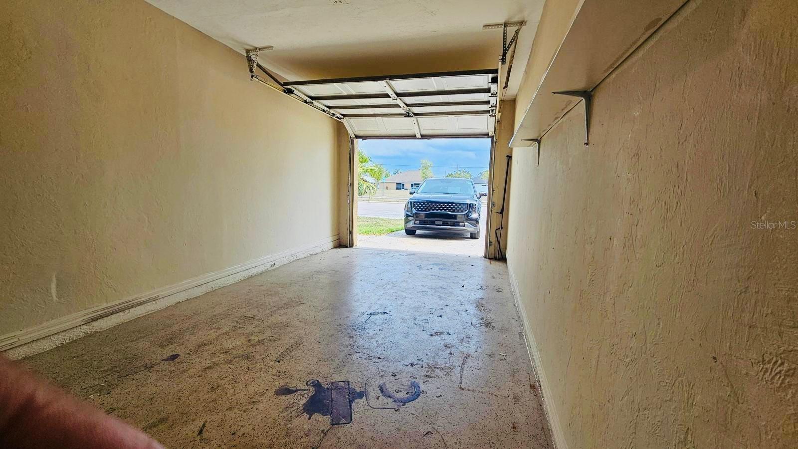 Image 15 of 17 For 3026 Santa Barbara Boulevard