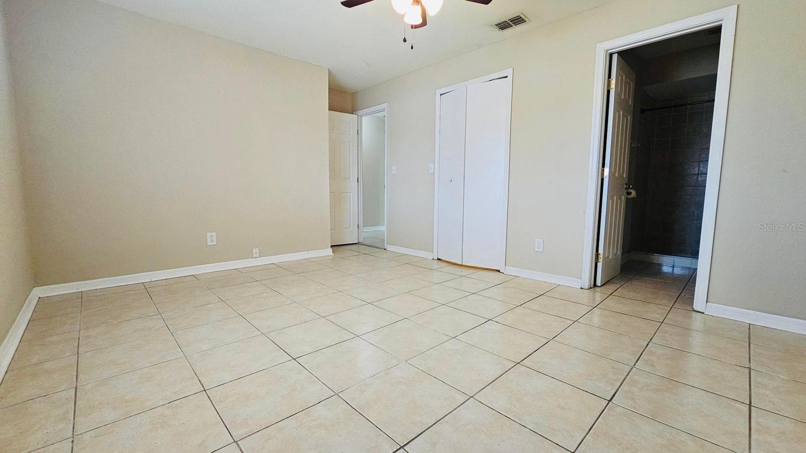 Image 9 of 17 For 3026 Santa Barbara Boulevard