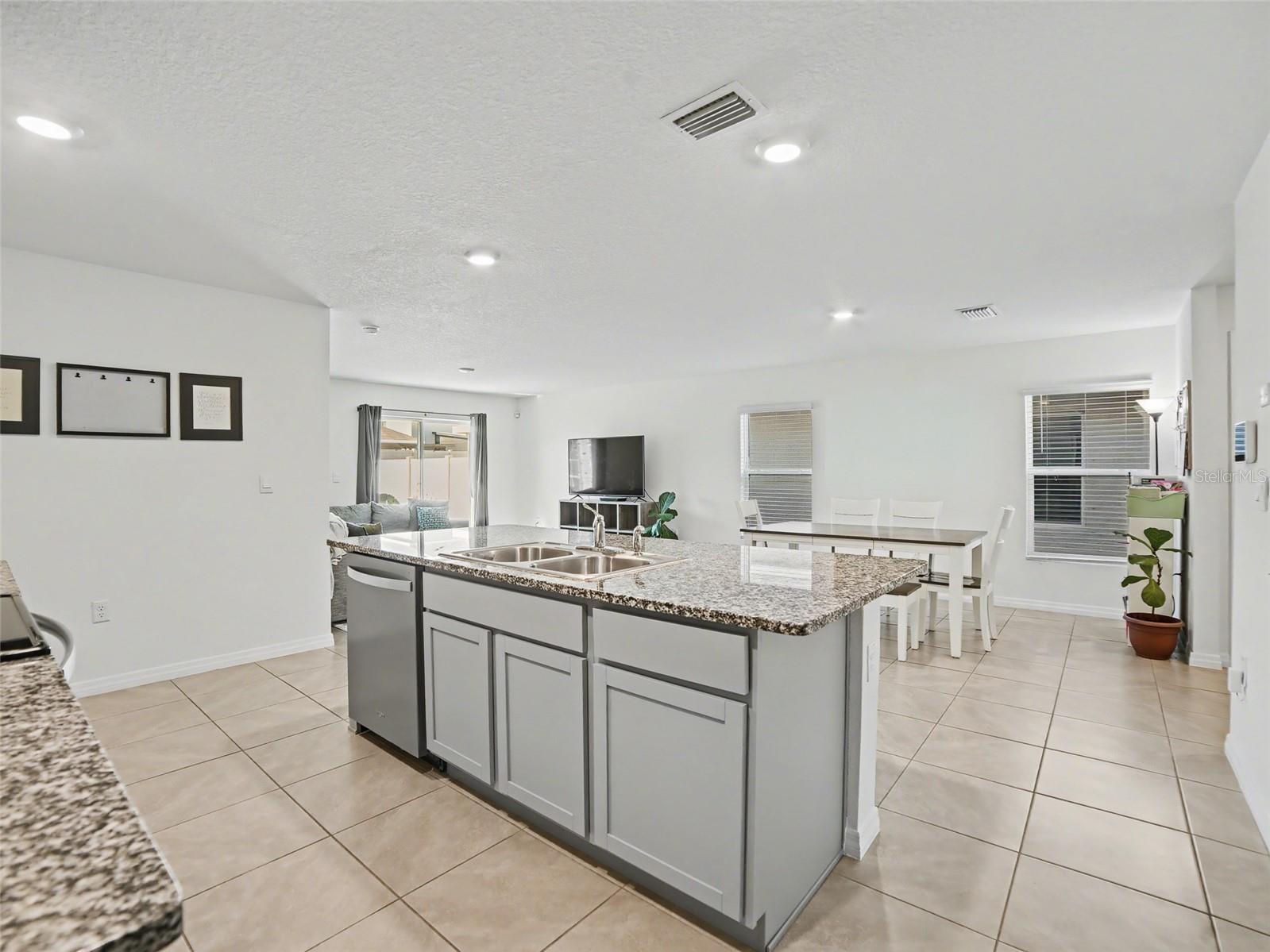 Image 16 of 33 For 11454 Stone Pine Street