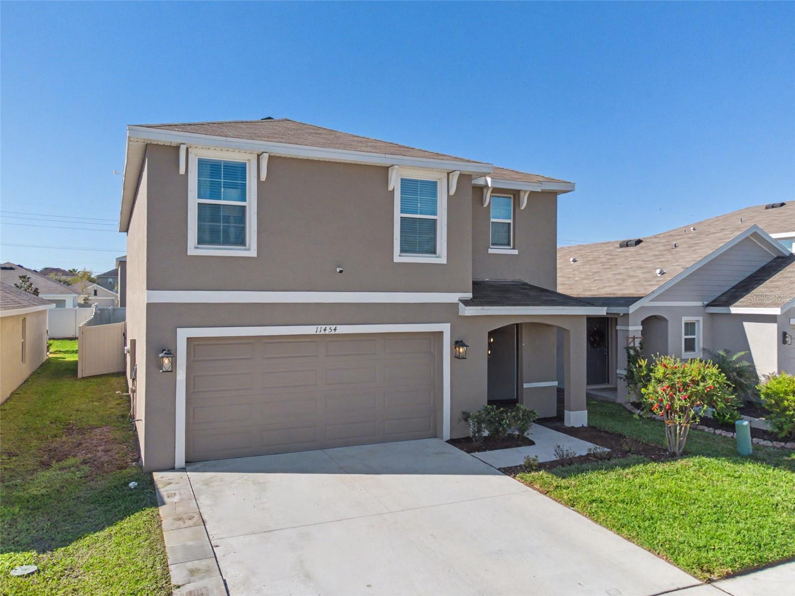 Image 2 of 33 For 11454 Stone Pine Street