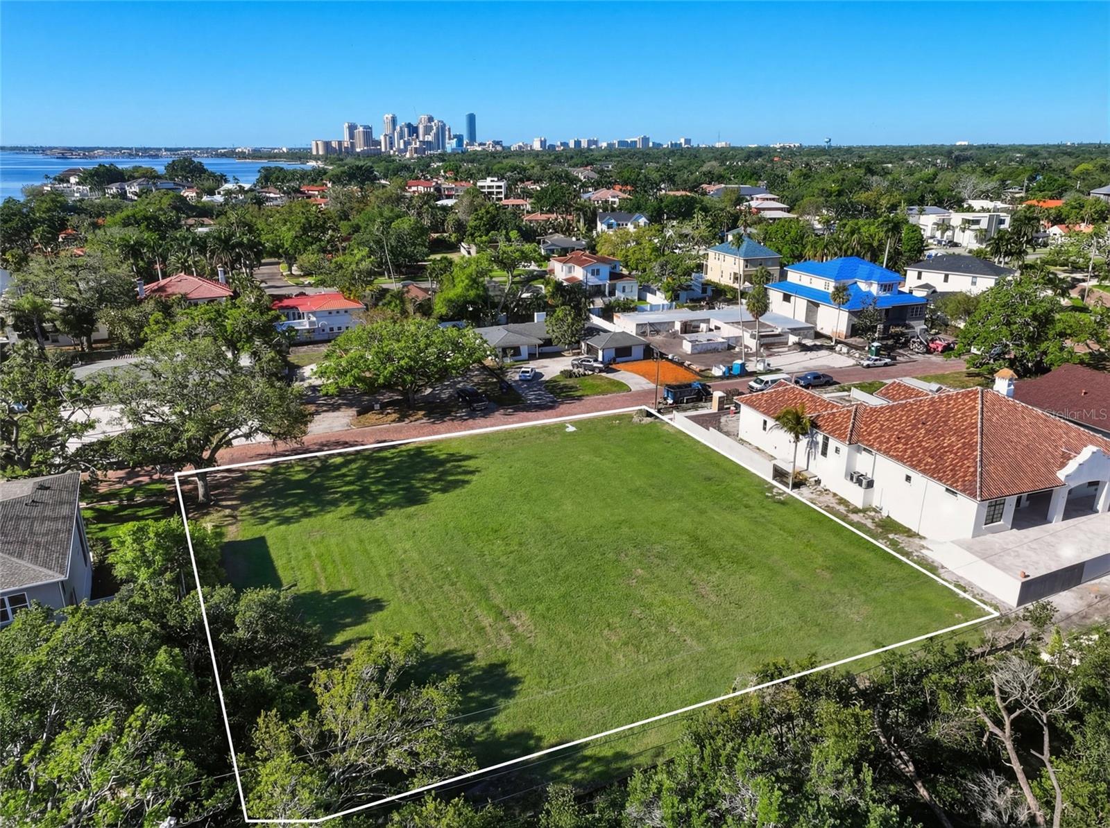 Image 8 of 15 For 300 Rafael Boulevard Ne