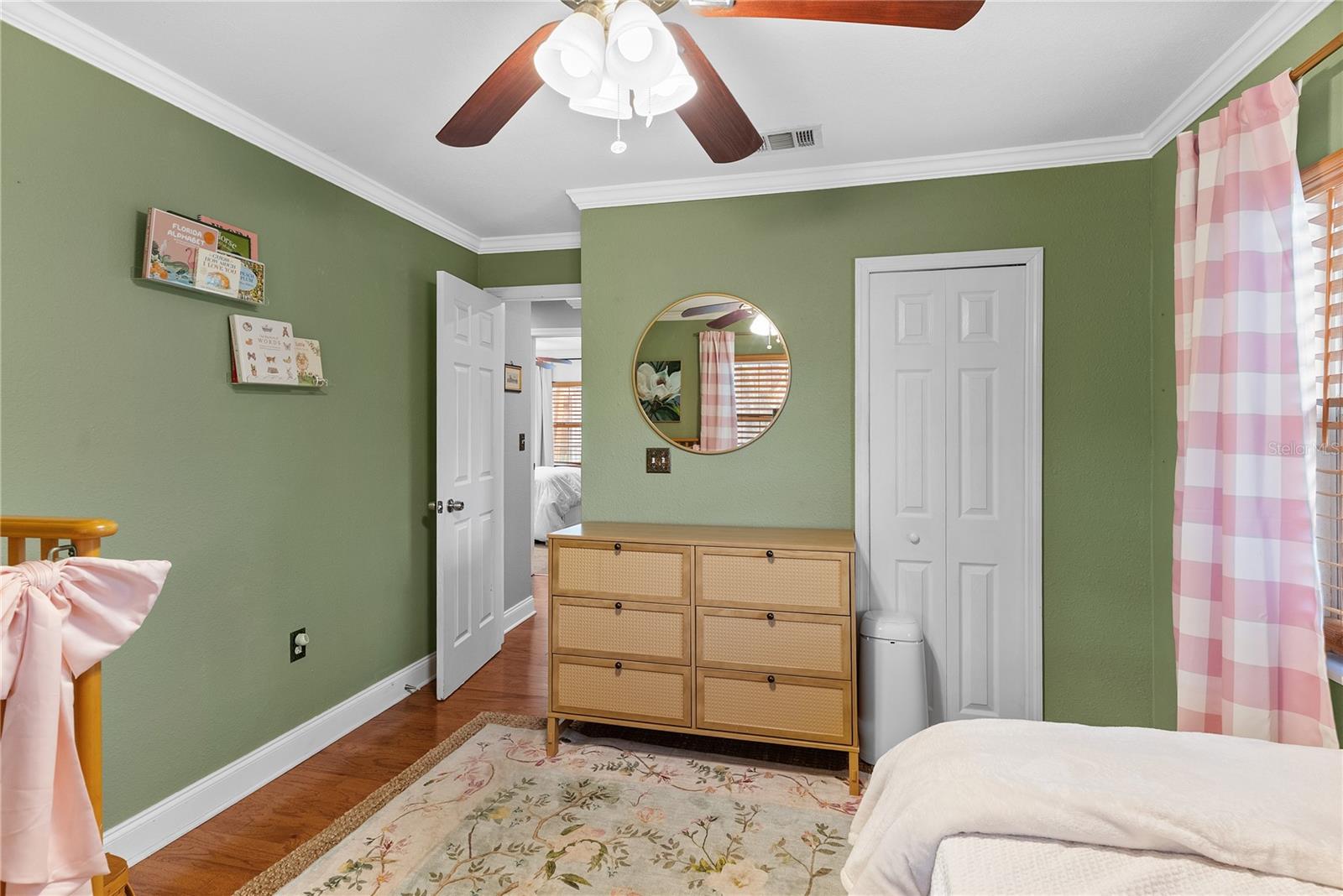 Image 16 of 38 For 1421 Hanna Avenue