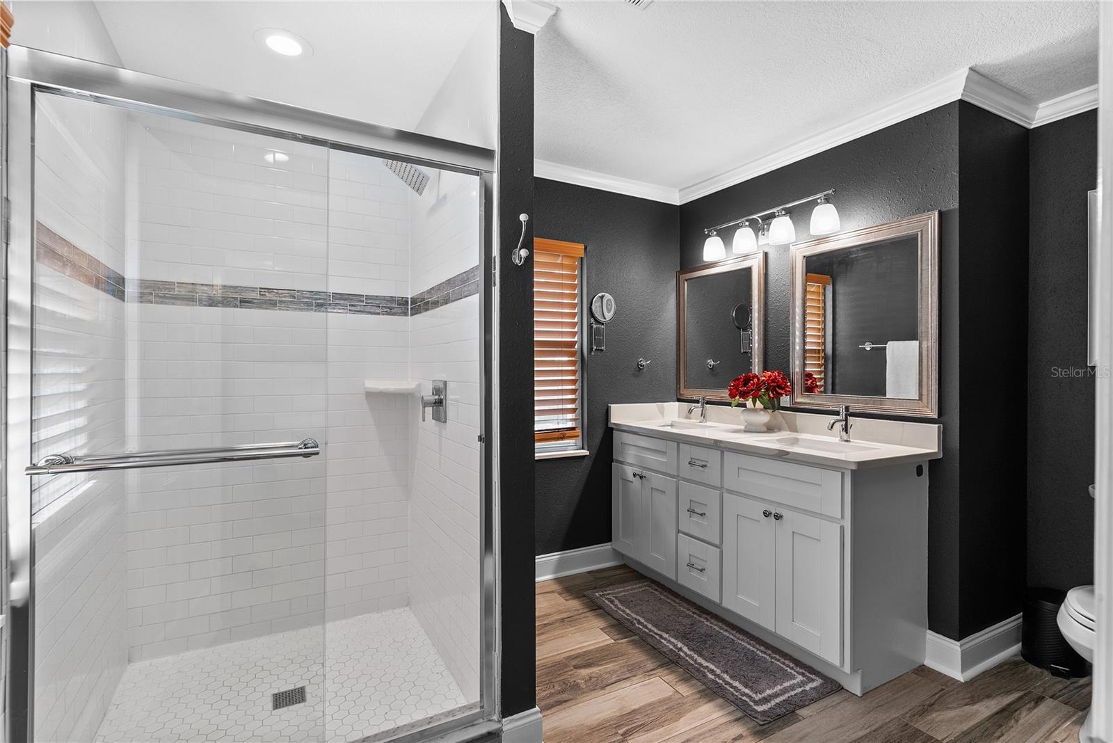 Image 23 of 38 For 1421 Hanna Avenue