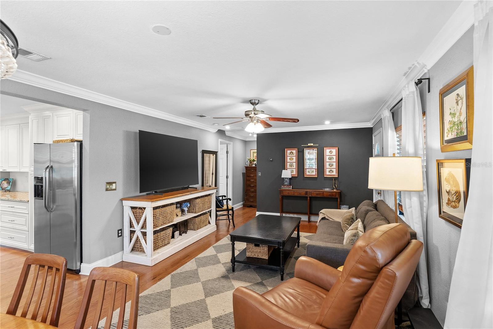 Image 6 of 38 For 1421 Hanna Avenue