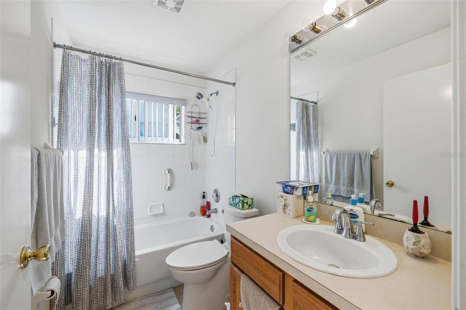 Image 12 of 20 For 12422 Tree Pointe Court