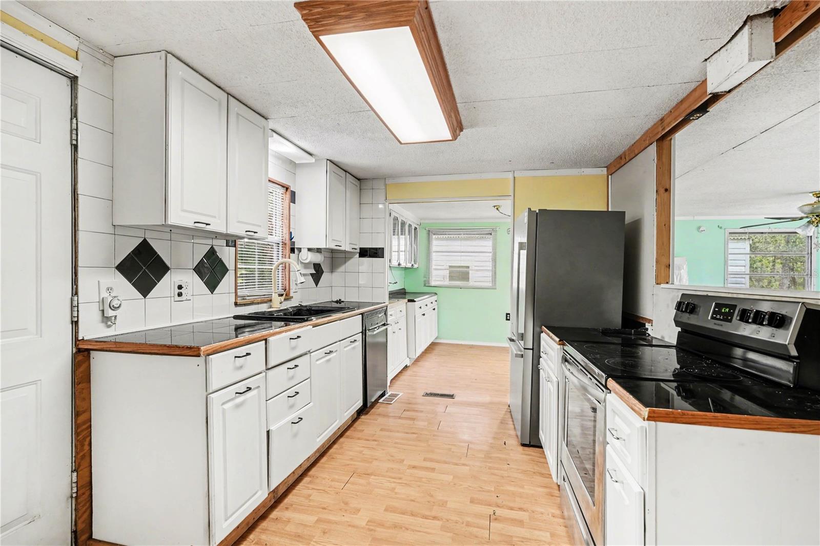 Image 11 of 24 For 24265 Duffield Road