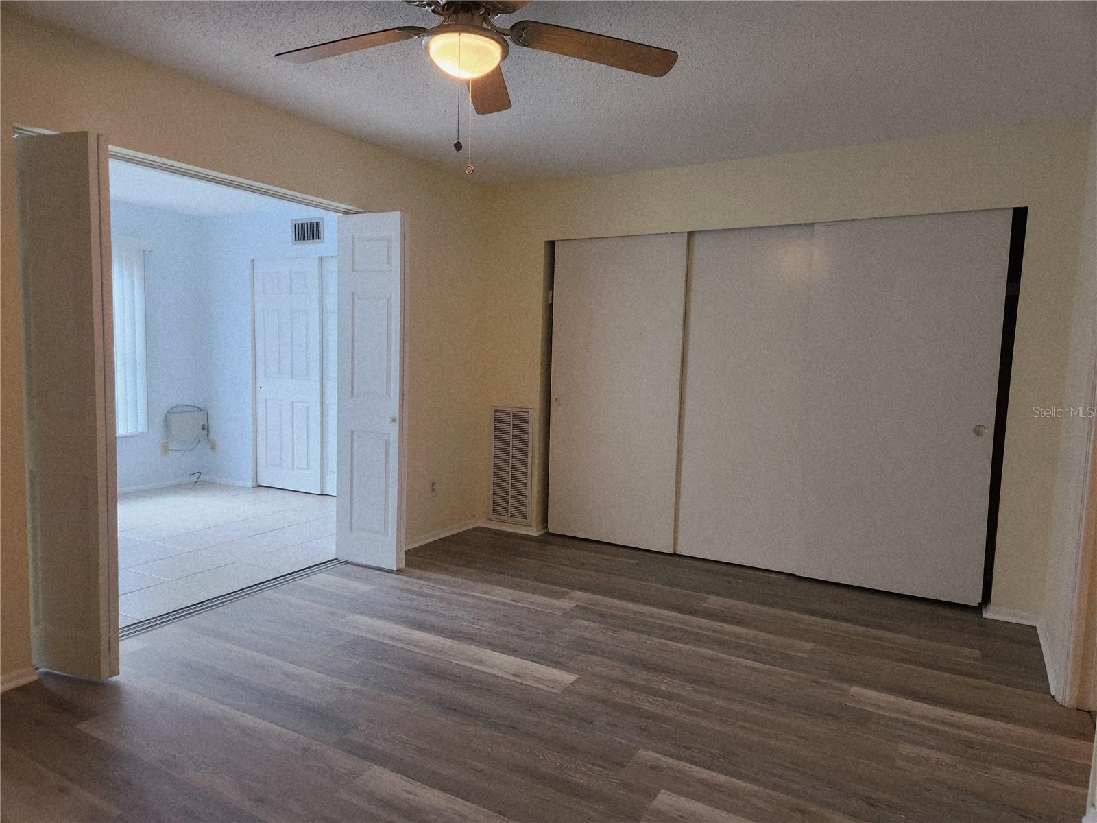 Image 12 of 25 For 2457 Ecuadorian Way 69