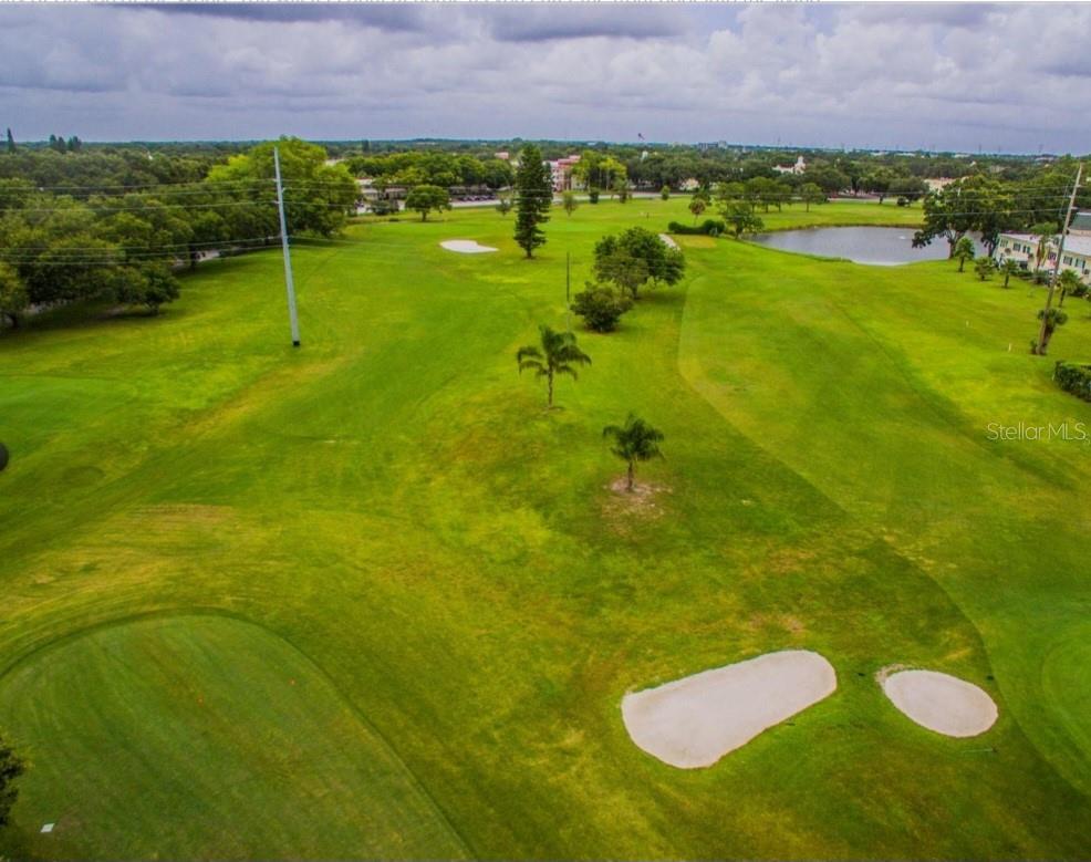 Image 21 of 25 For 2457 Ecuadorian Way 69