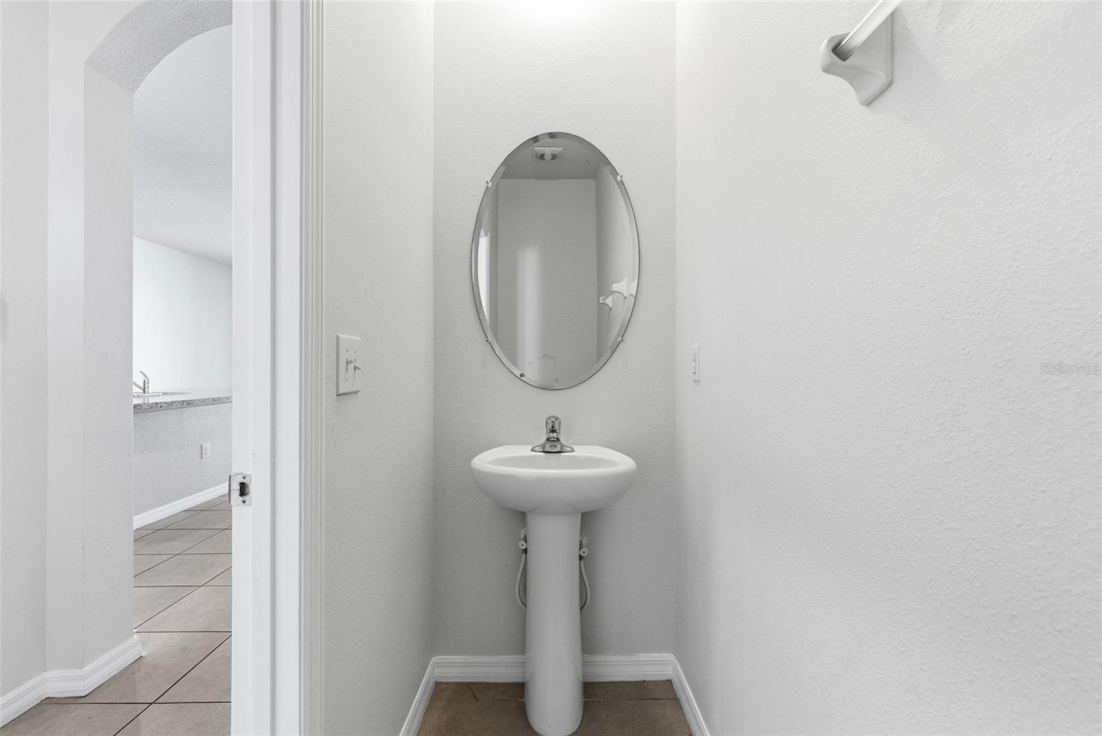 Image 23 of 47 For 424 Newmont Circle