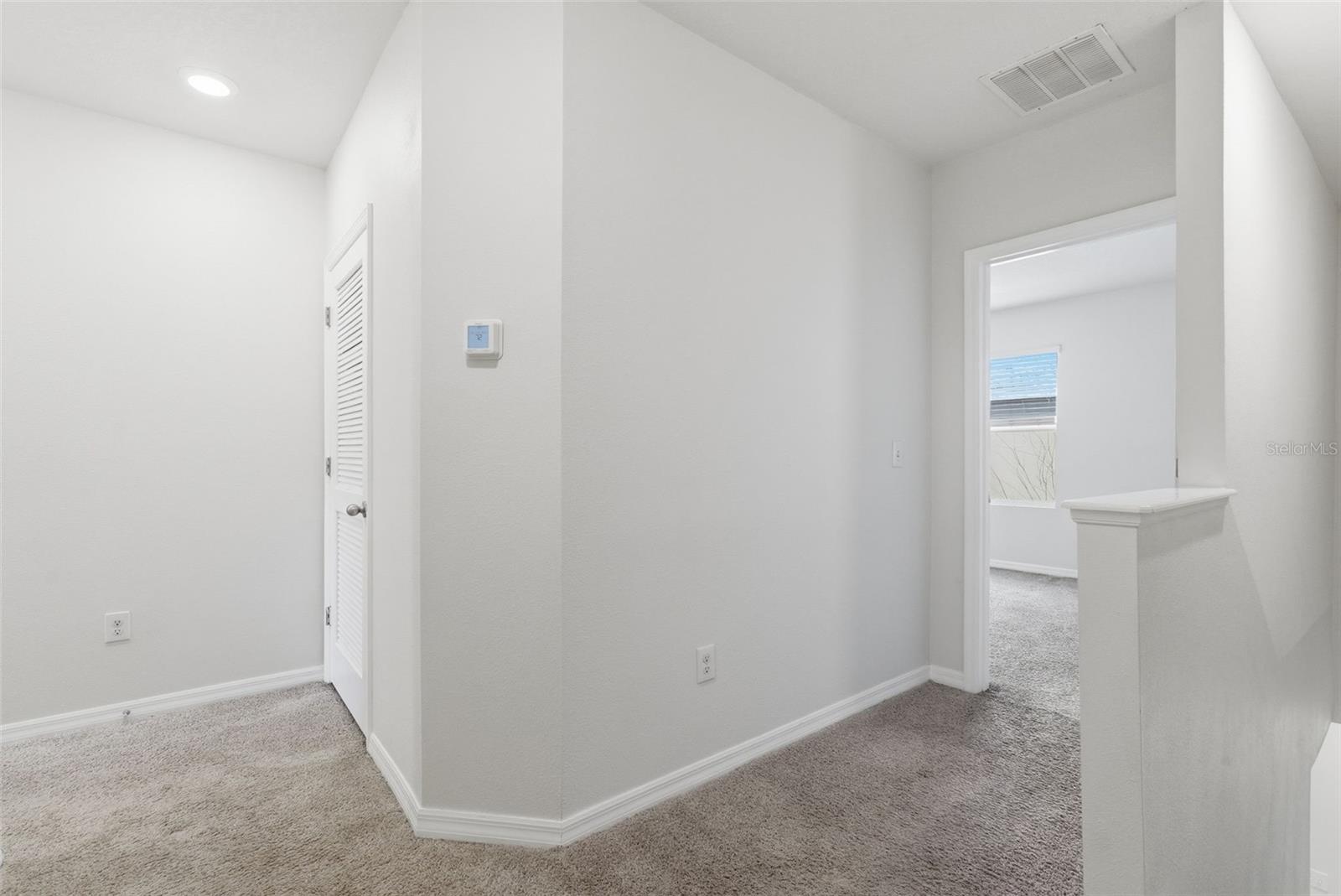 Image 31 of 47 For 424 Newmont Circle