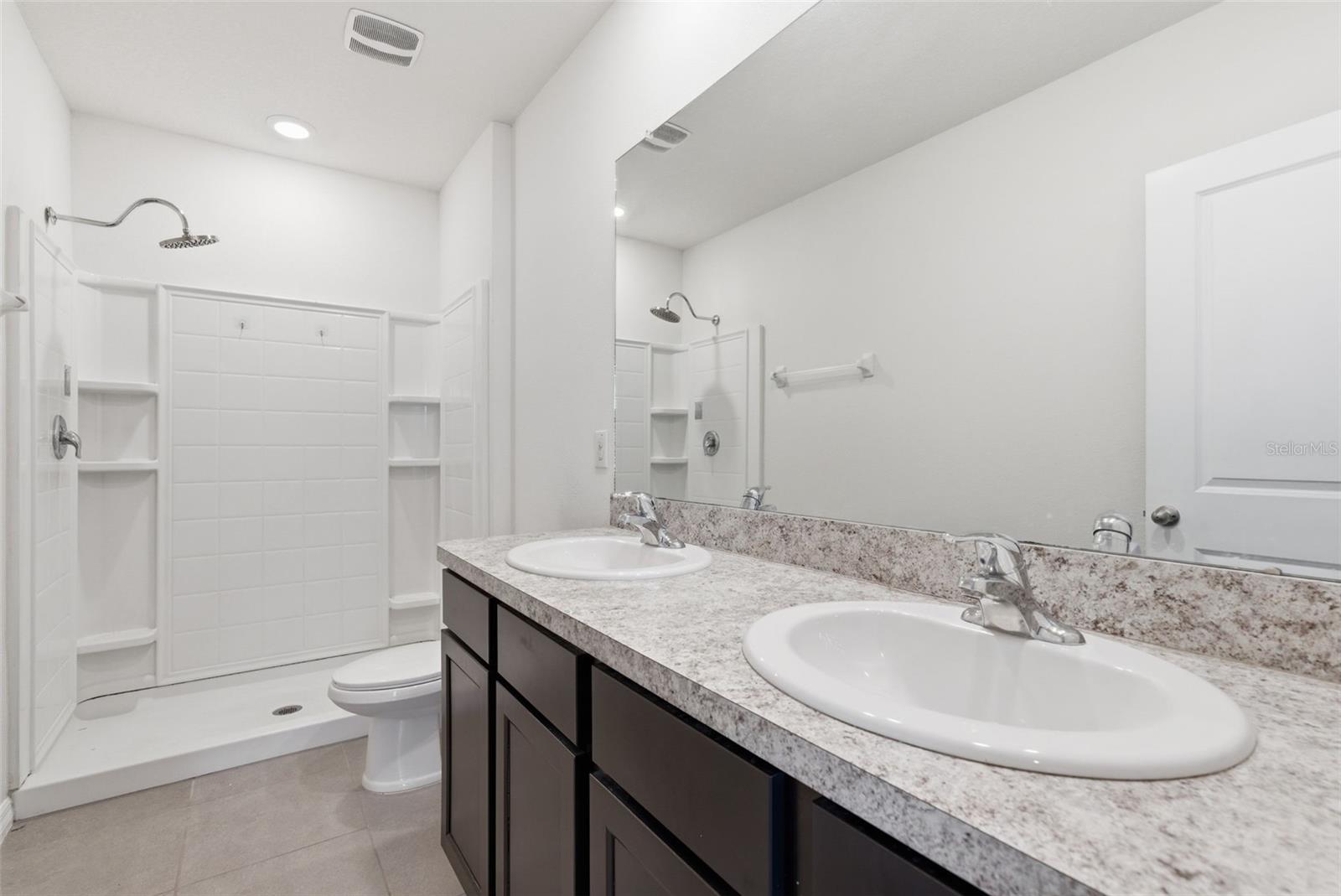 Image 36 of 47 For 424 Newmont Circle