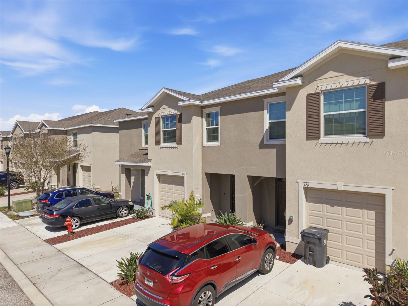 Image 4 of 47 For 424 Newmont Circle