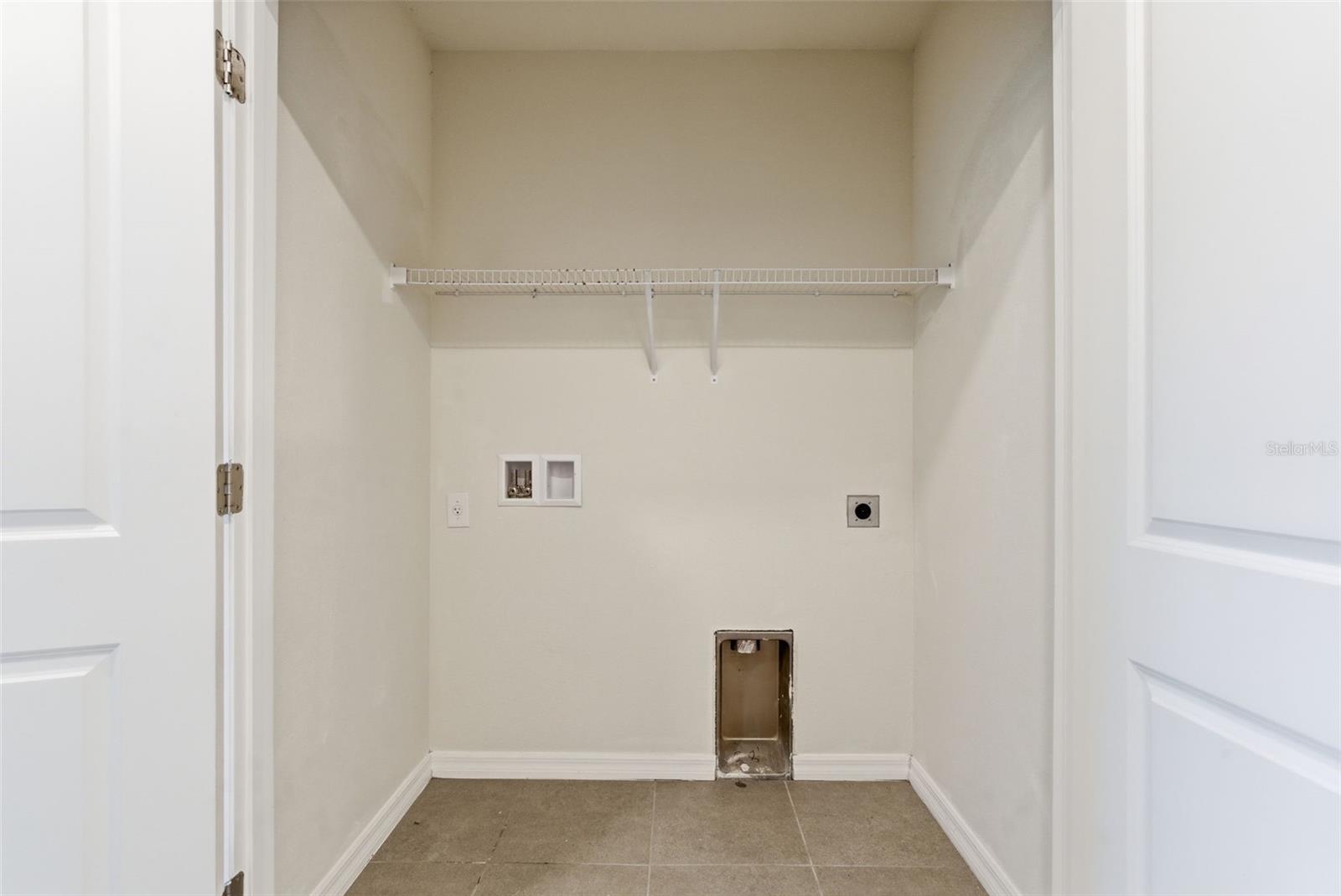 Image 45 of 47 For 424 Newmont Circle