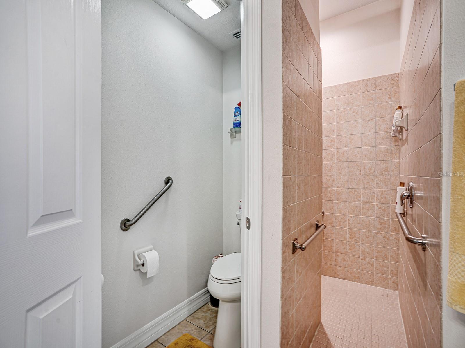 Image 18 of 38 For 4645 Casswell Drive