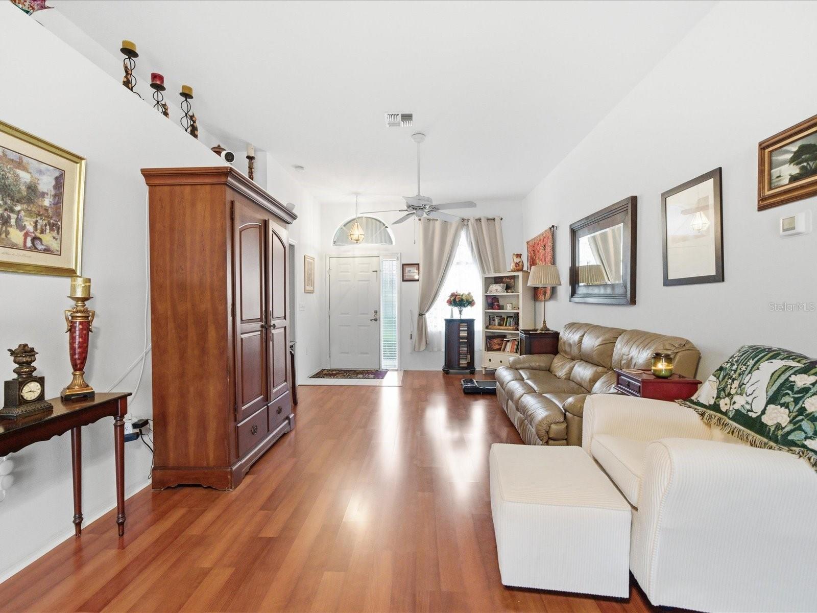 Image 3 of 35 For 4209 Avanti Circle