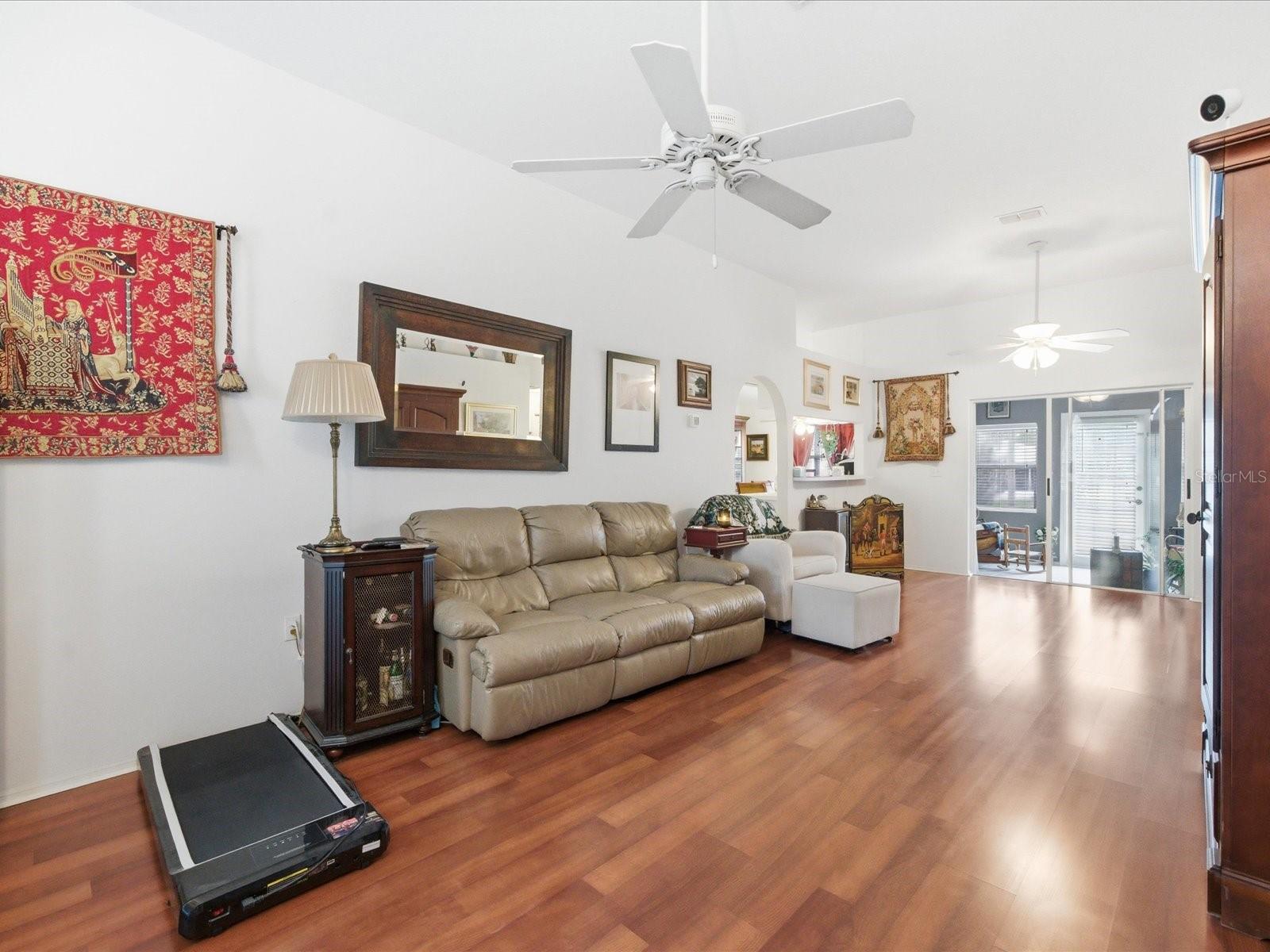 Image 4 of 35 For 4209 Avanti Circle