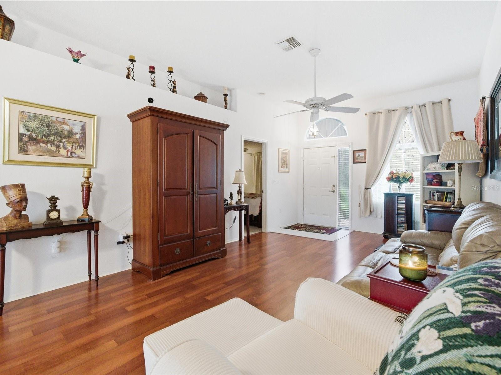 Image 6 of 35 For 4209 Avanti Circle