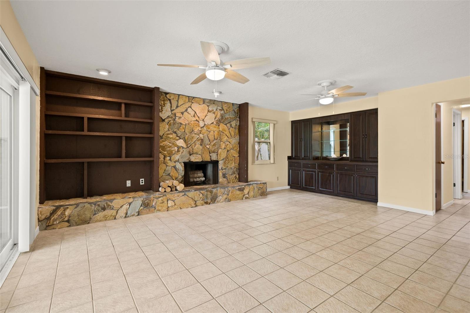 Image 21 of 57 For 2889 Fair Green Drive