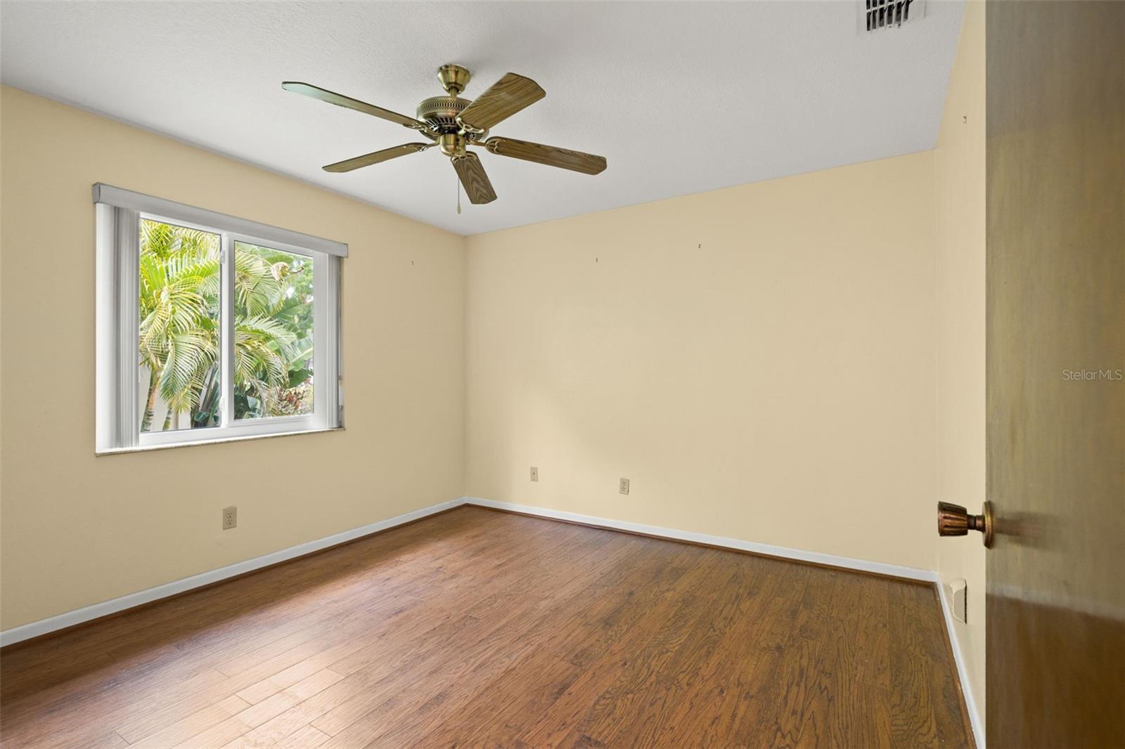 Image 36 of 57 For 2889 Fair Green Drive