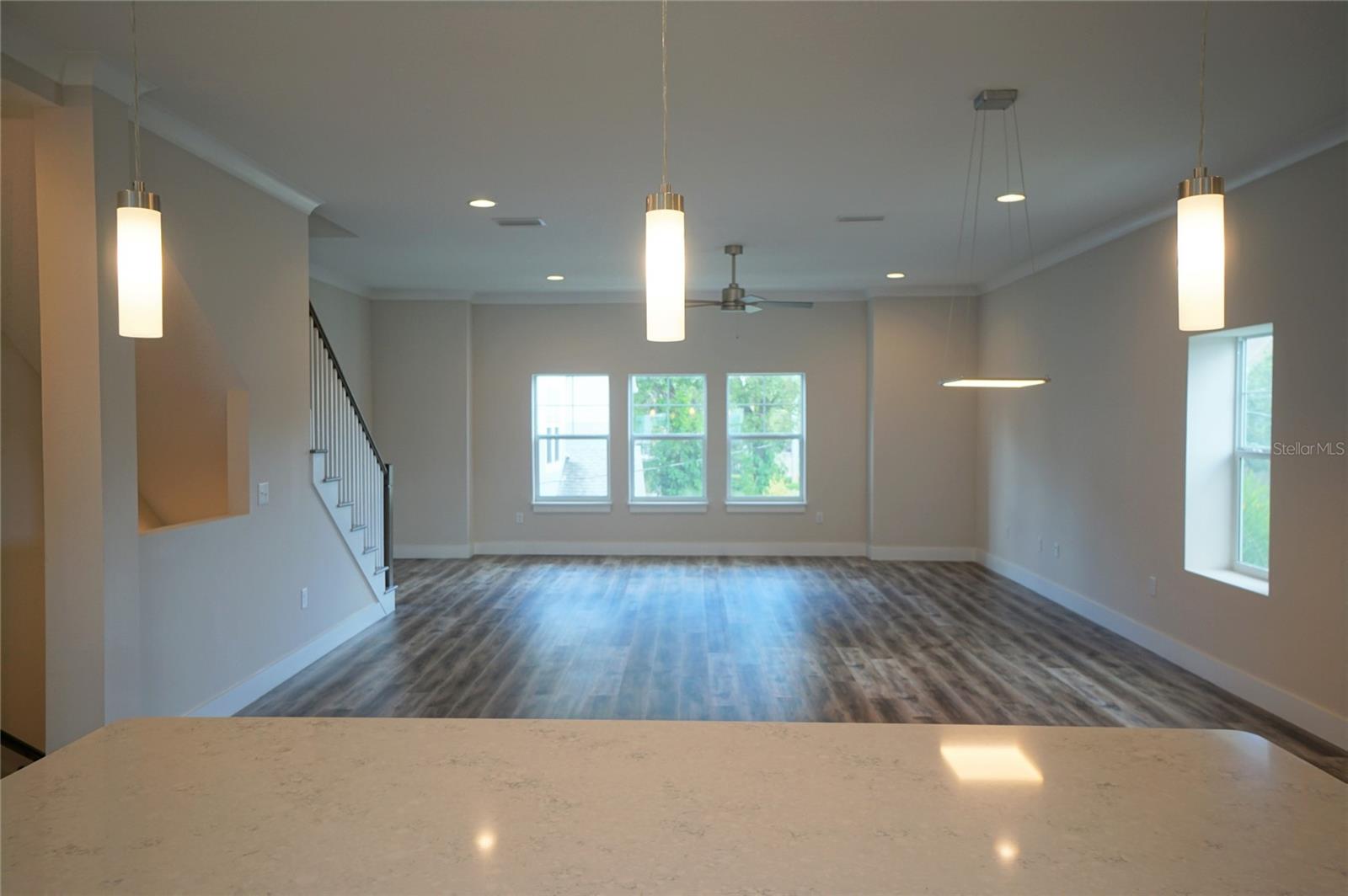 Image 13 of 29 For 3124 Azeele Street 4