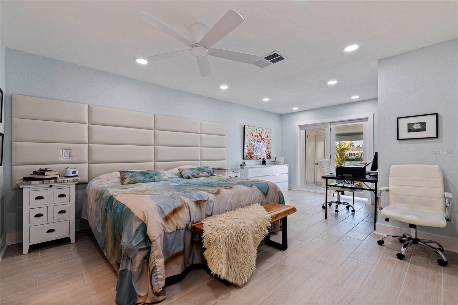 Image 14 of 56 For 479 Boca Ciega Point Boulevard S 1205