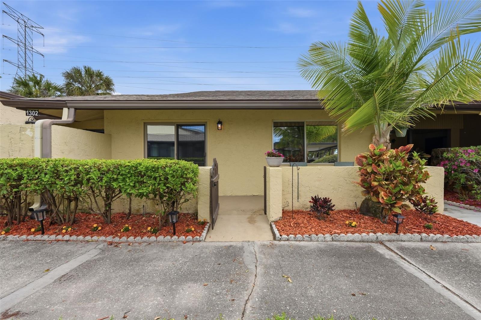 Listing photo id 15 for 1304 13th Circle Se 110