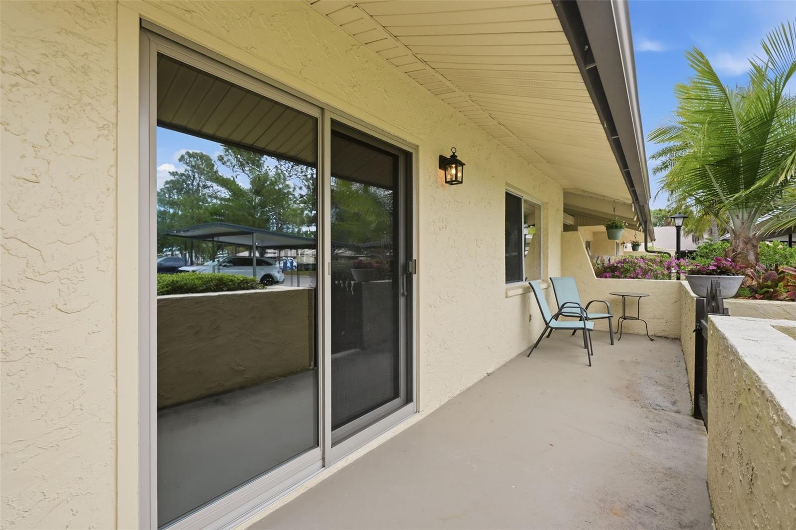 Listing photo id 17 for 1304 13th Circle Se 110