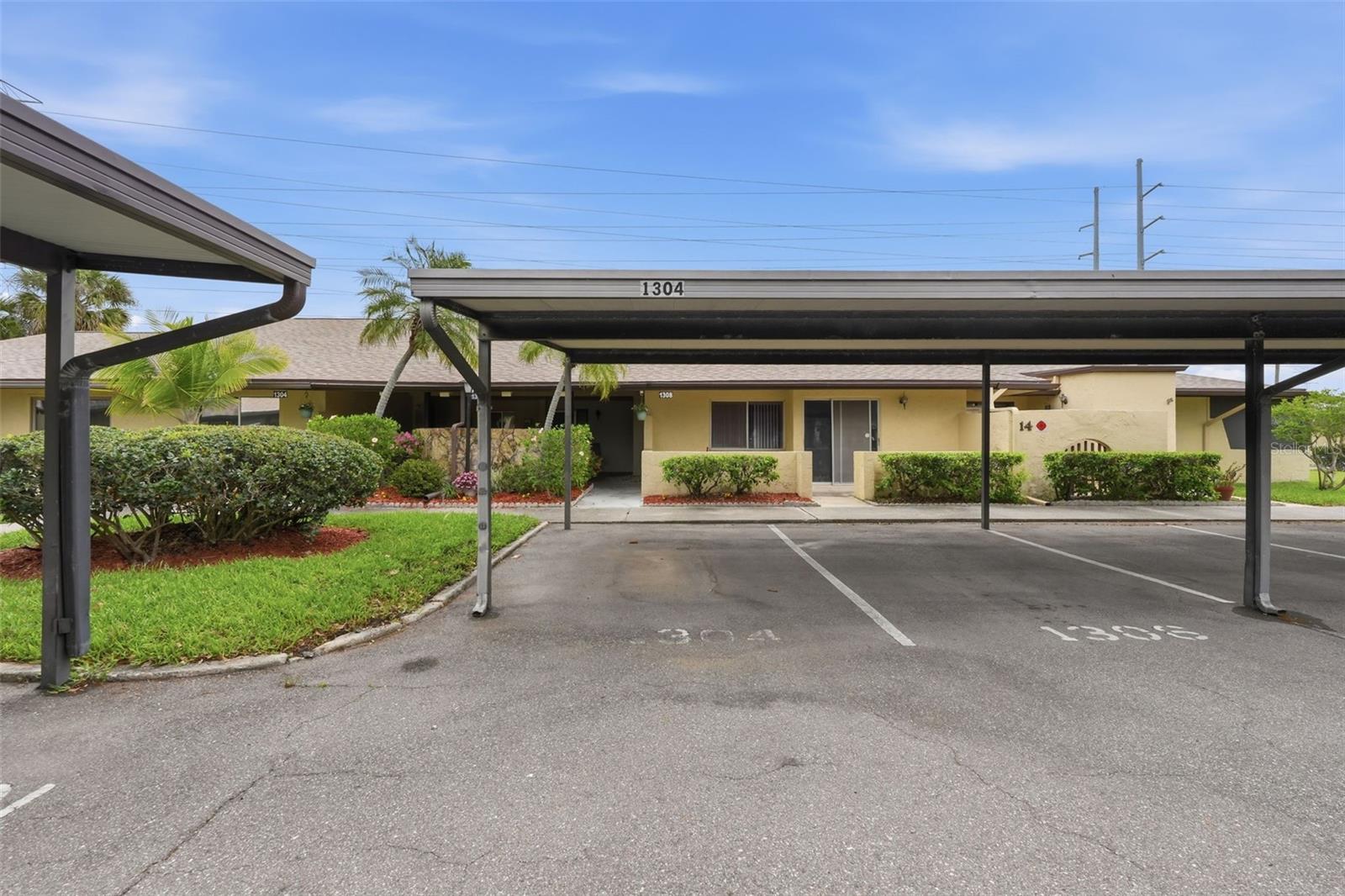 Listing photo id 26 for 1304 13th Circle Se 110