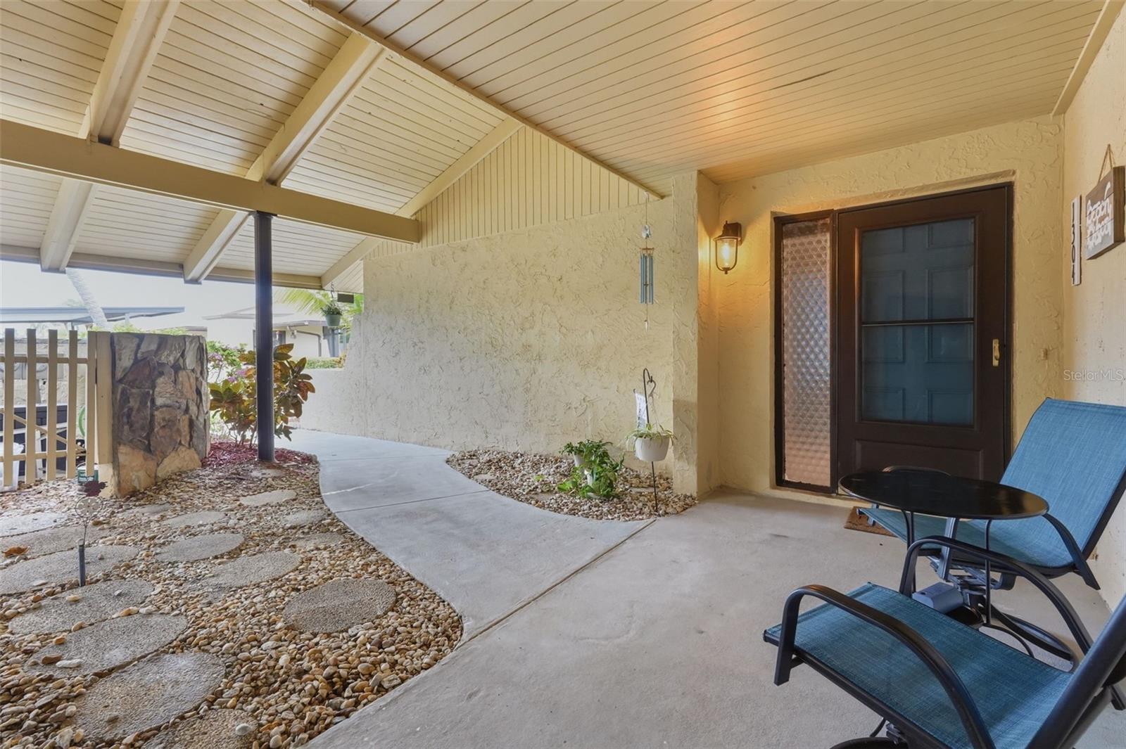 Listing photo id 1 for 1304 13th Circle Se 110