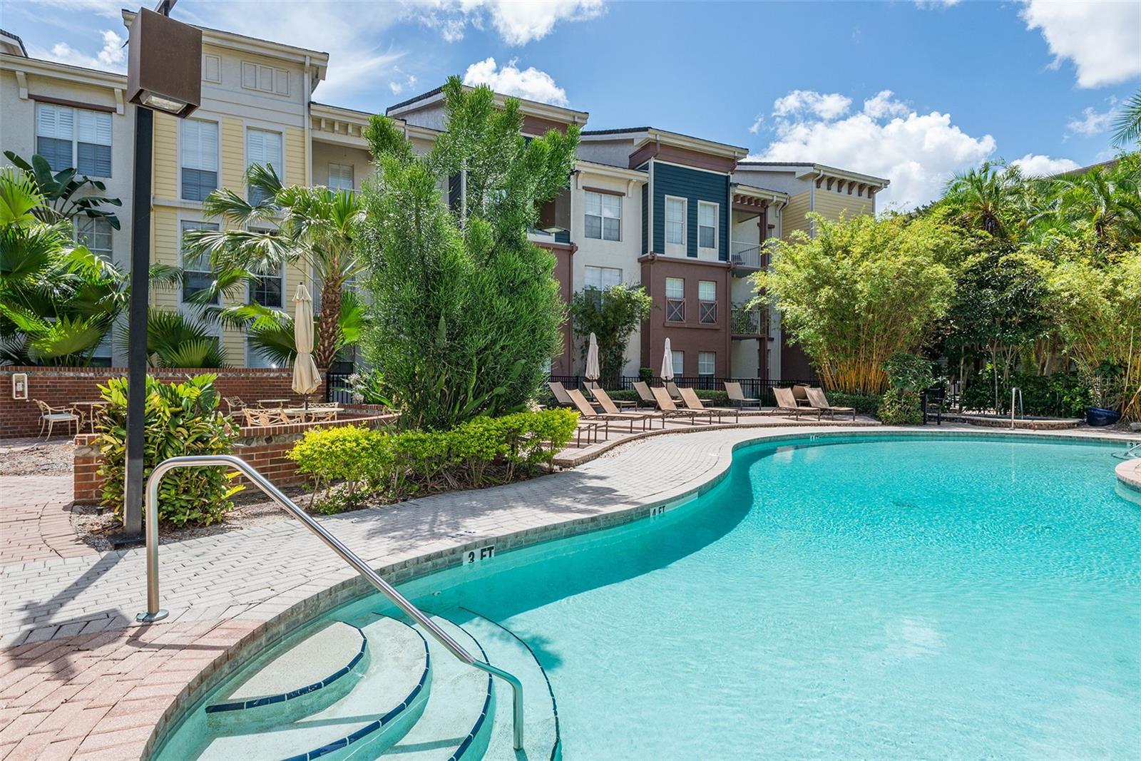 Image 22 of 27 For 2440 Horatio Street 1031