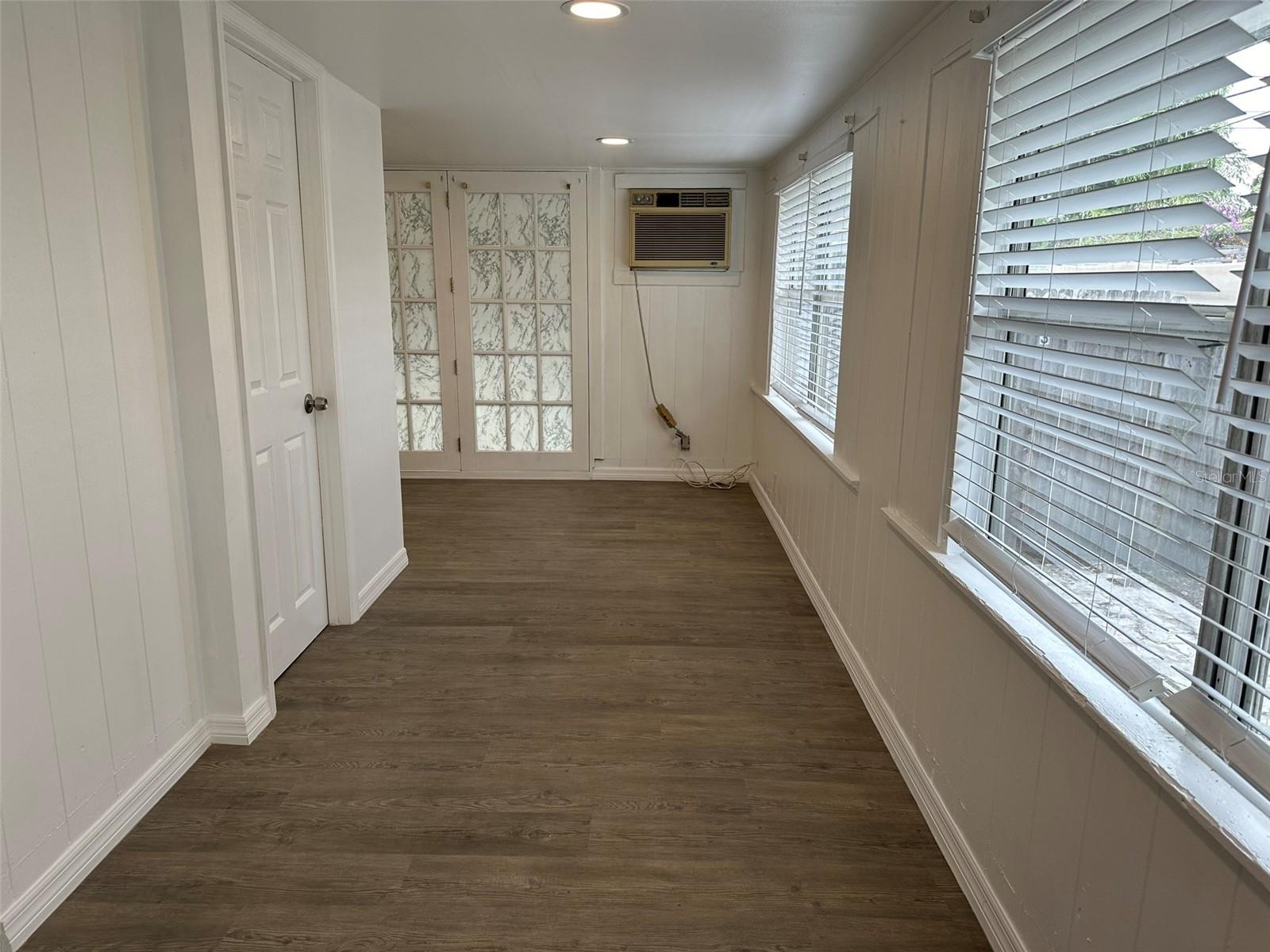 Image 4 of 12 For 6360 30th Street N