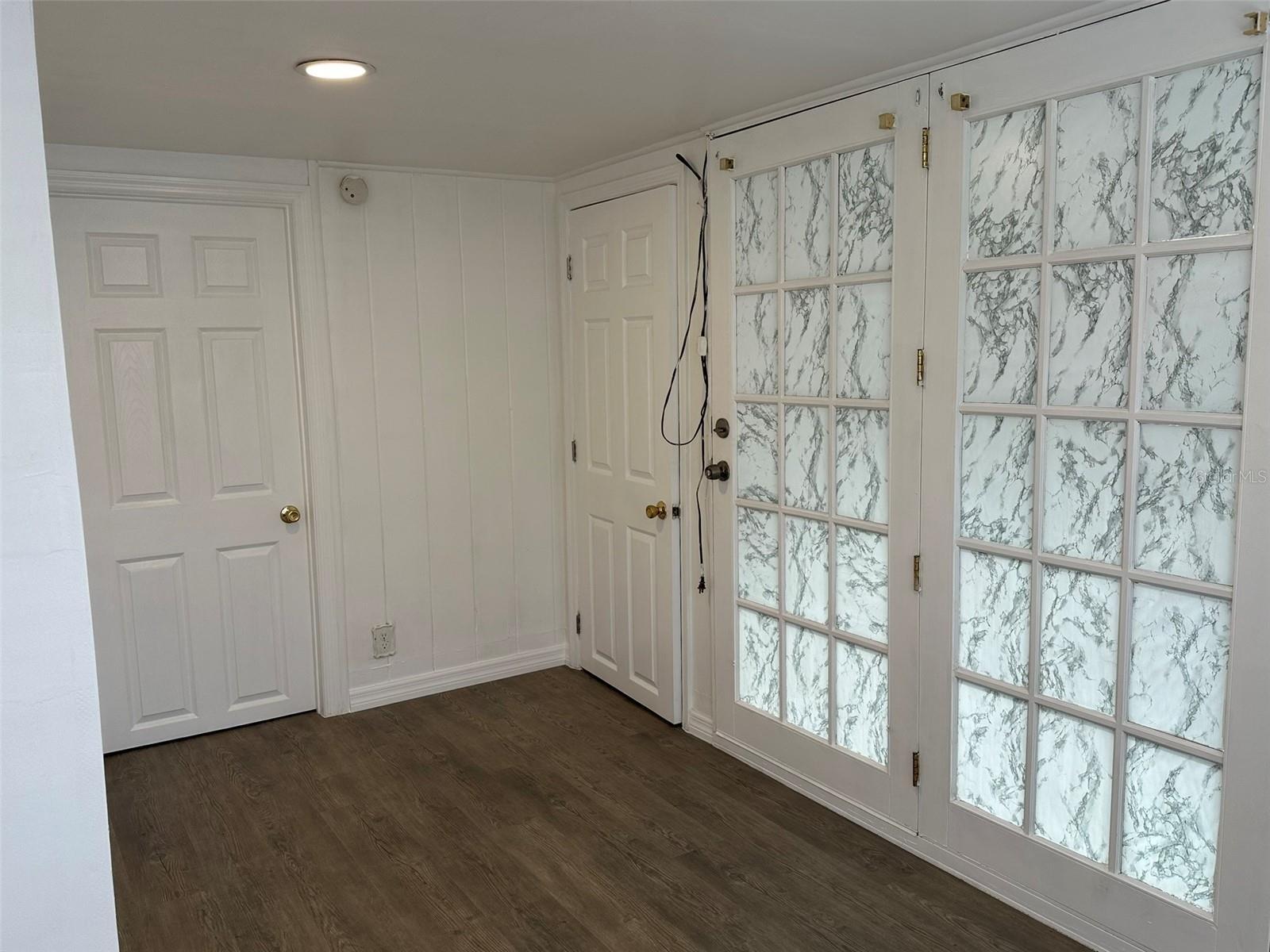 Image 7 of 12 For 6360 30th Street N