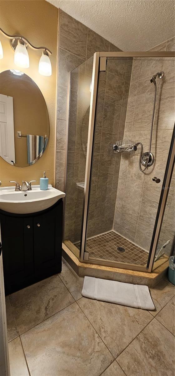 Image 10 of 42 For 5255 Coquina Key Drive Se C