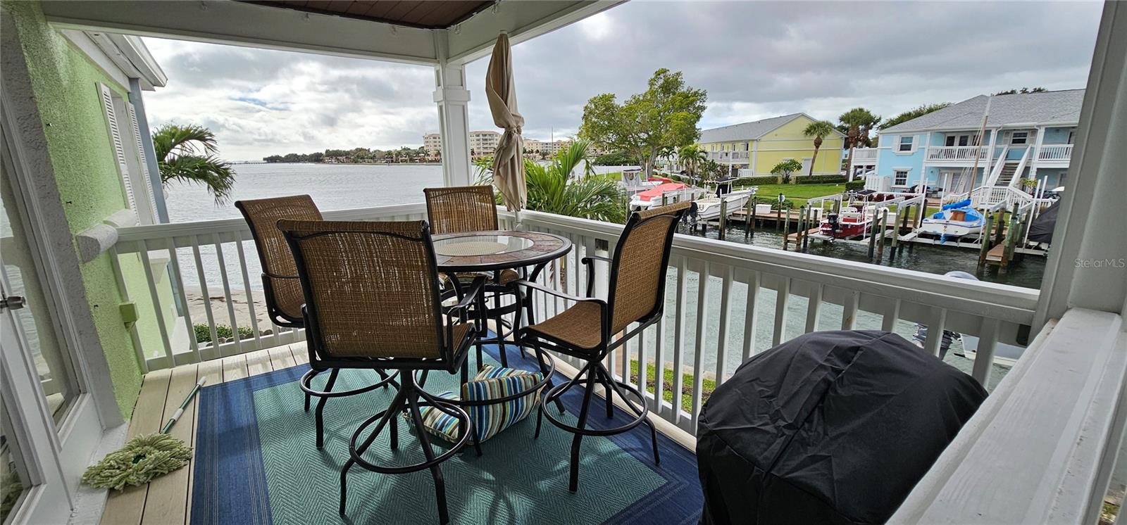 Image 17 of 42 For 5255 Coquina Key Drive Se C