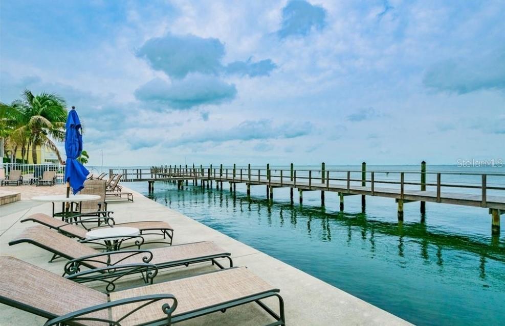 Image 36 of 42 For 5255 Coquina Key Drive Se C