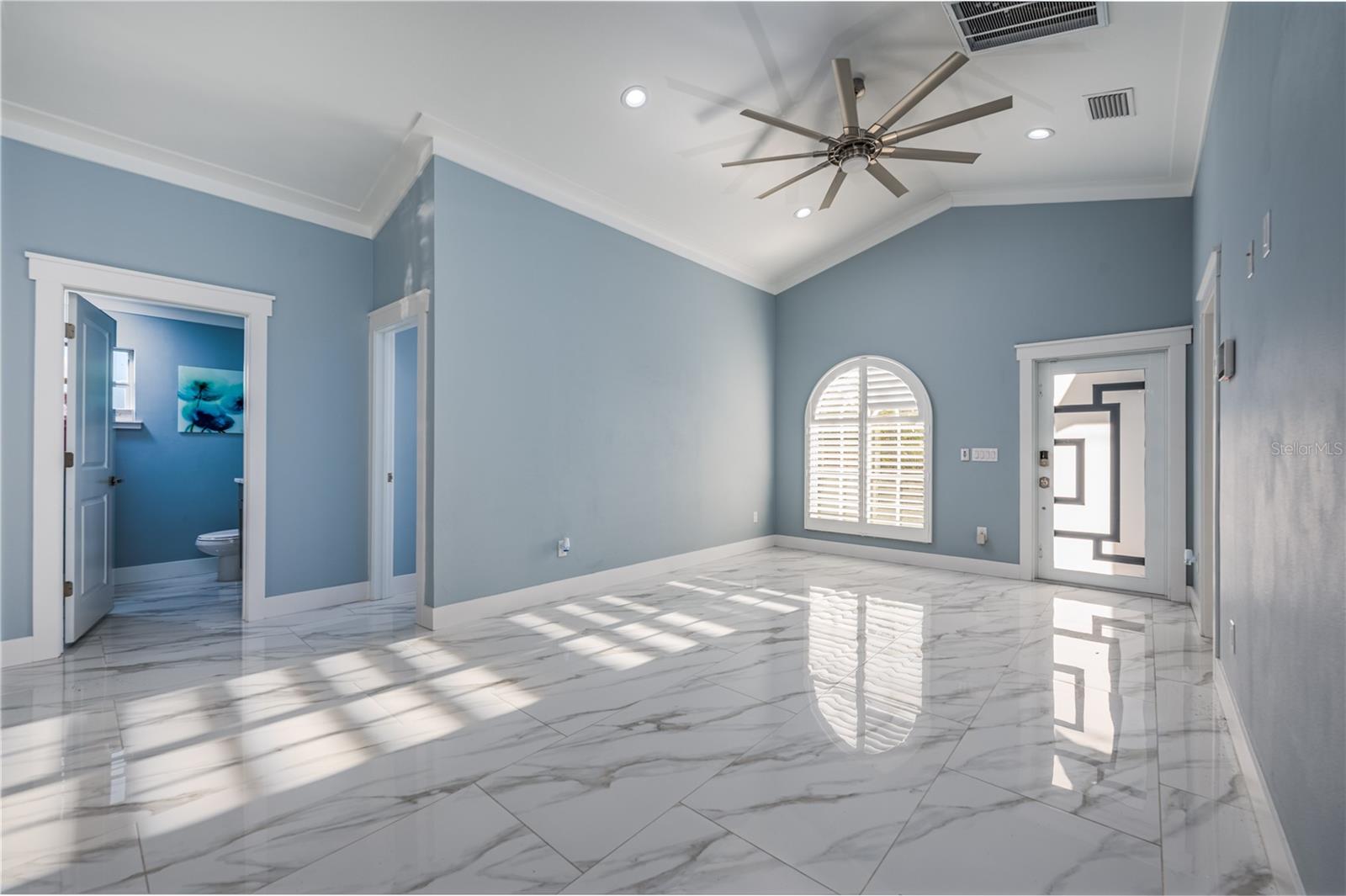 Image 7 of 32 For 6814 Glen Avenue