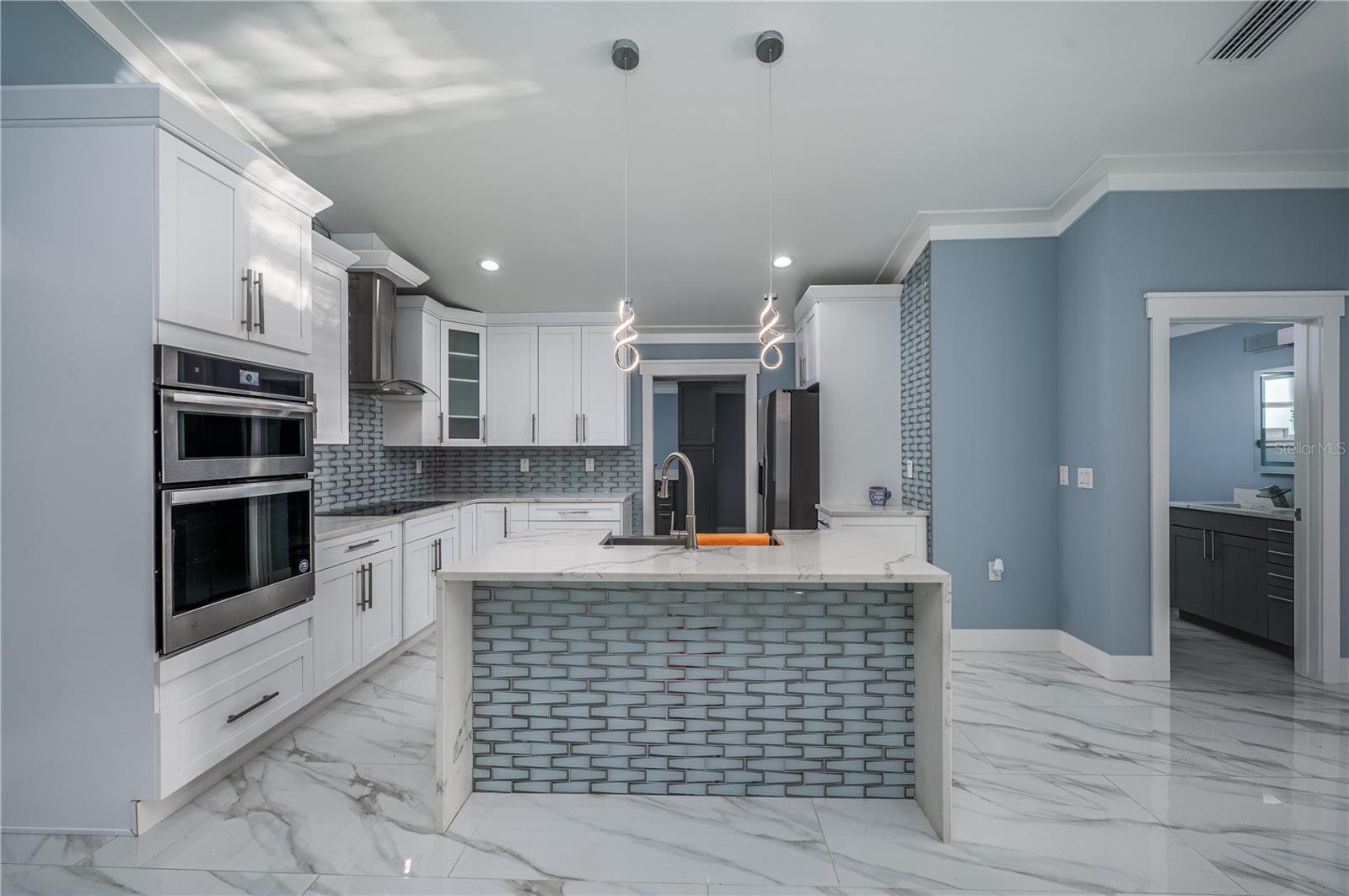 Image 8 of 32 For 6814 Glen Avenue