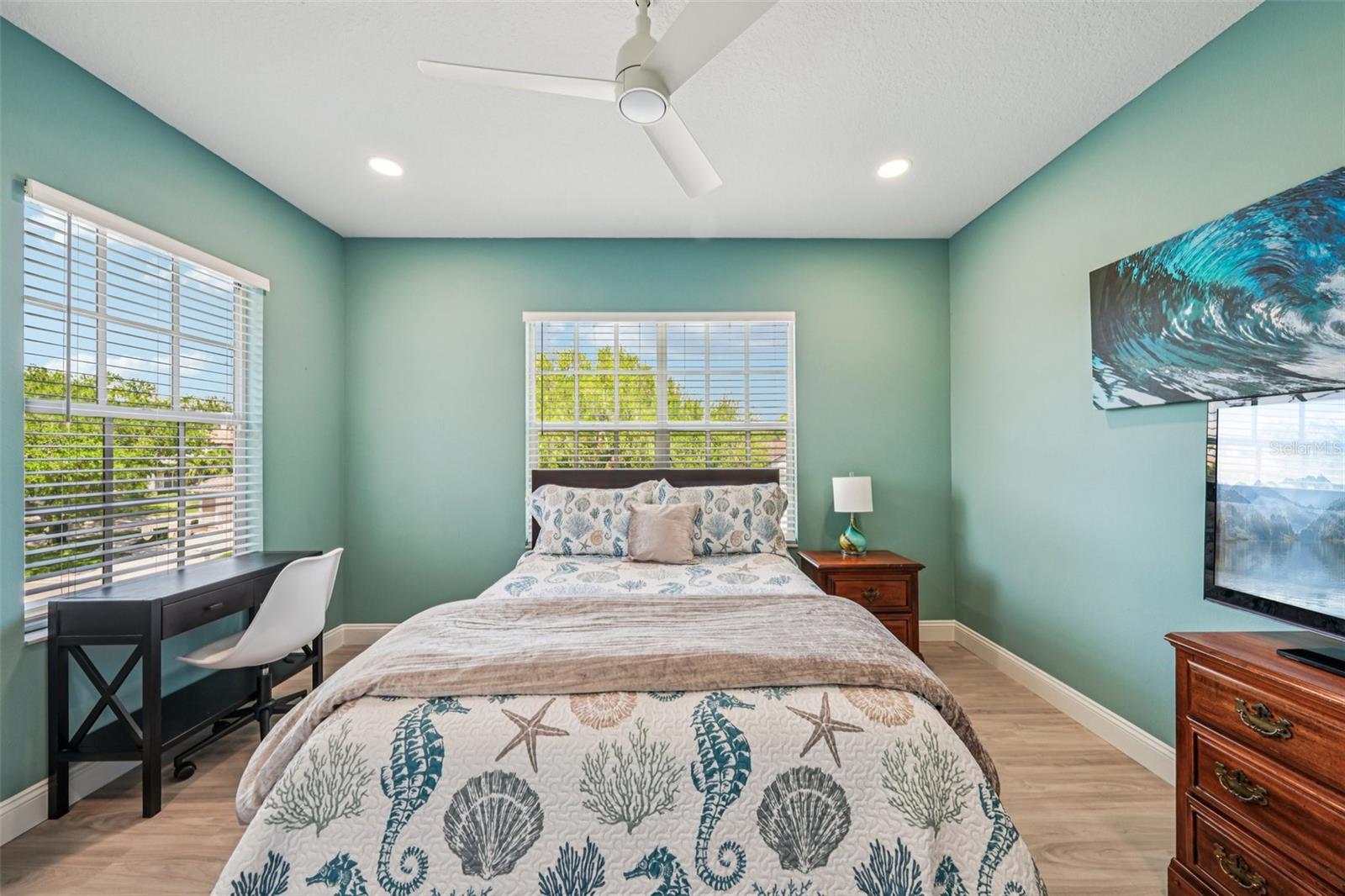 Image 26 of 65 For 750 Sand Pine Drive Ne