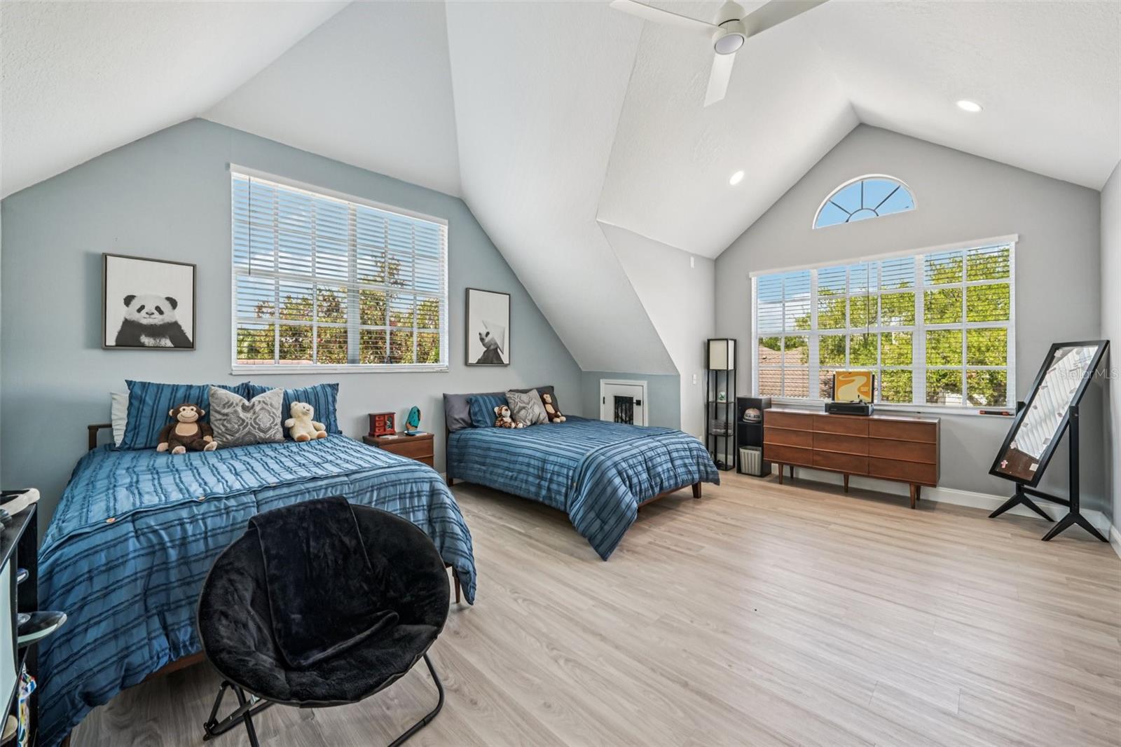 Image 29 of 65 For 750 Sand Pine Drive Ne